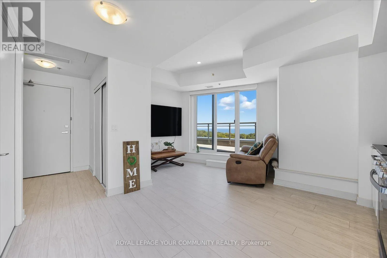 1008 - 90 GLEN EVEREST ROAD