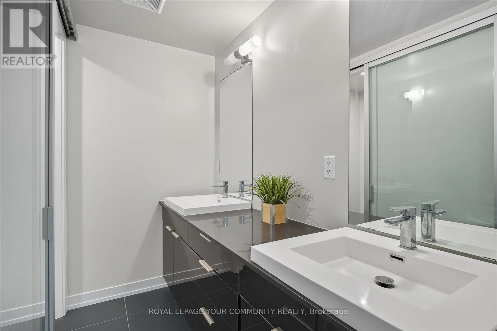 1008 - 90 GLEN EVEREST ROAD