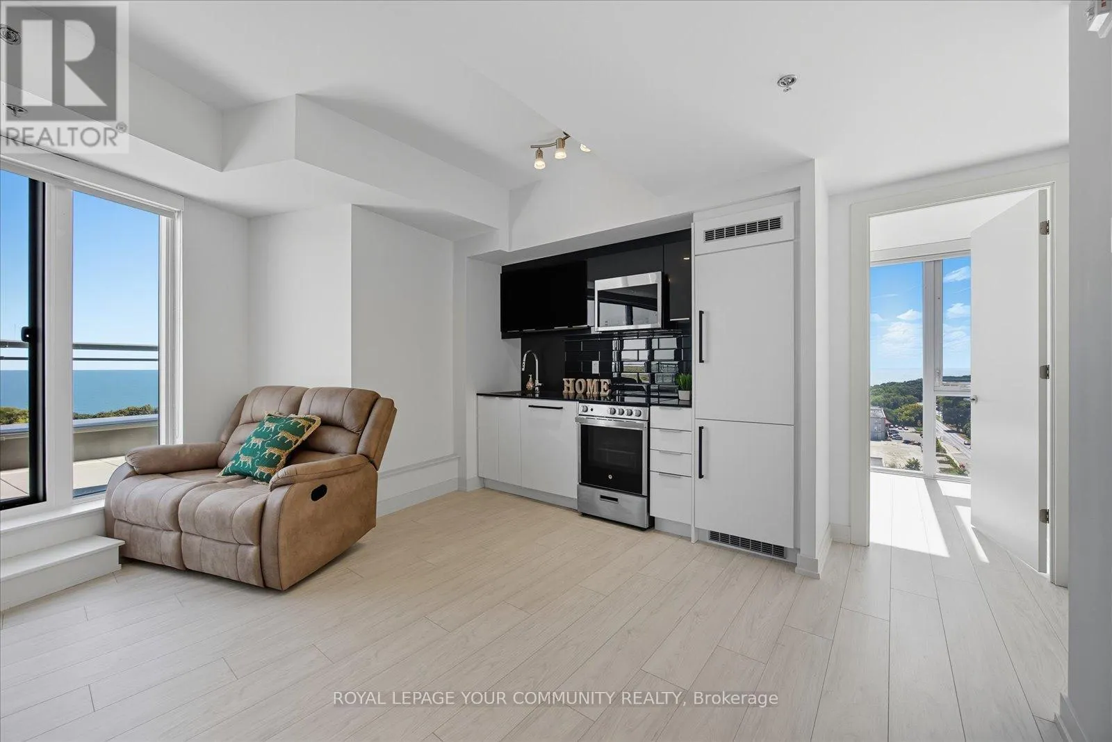 1008 - 90 GLEN EVEREST ROAD