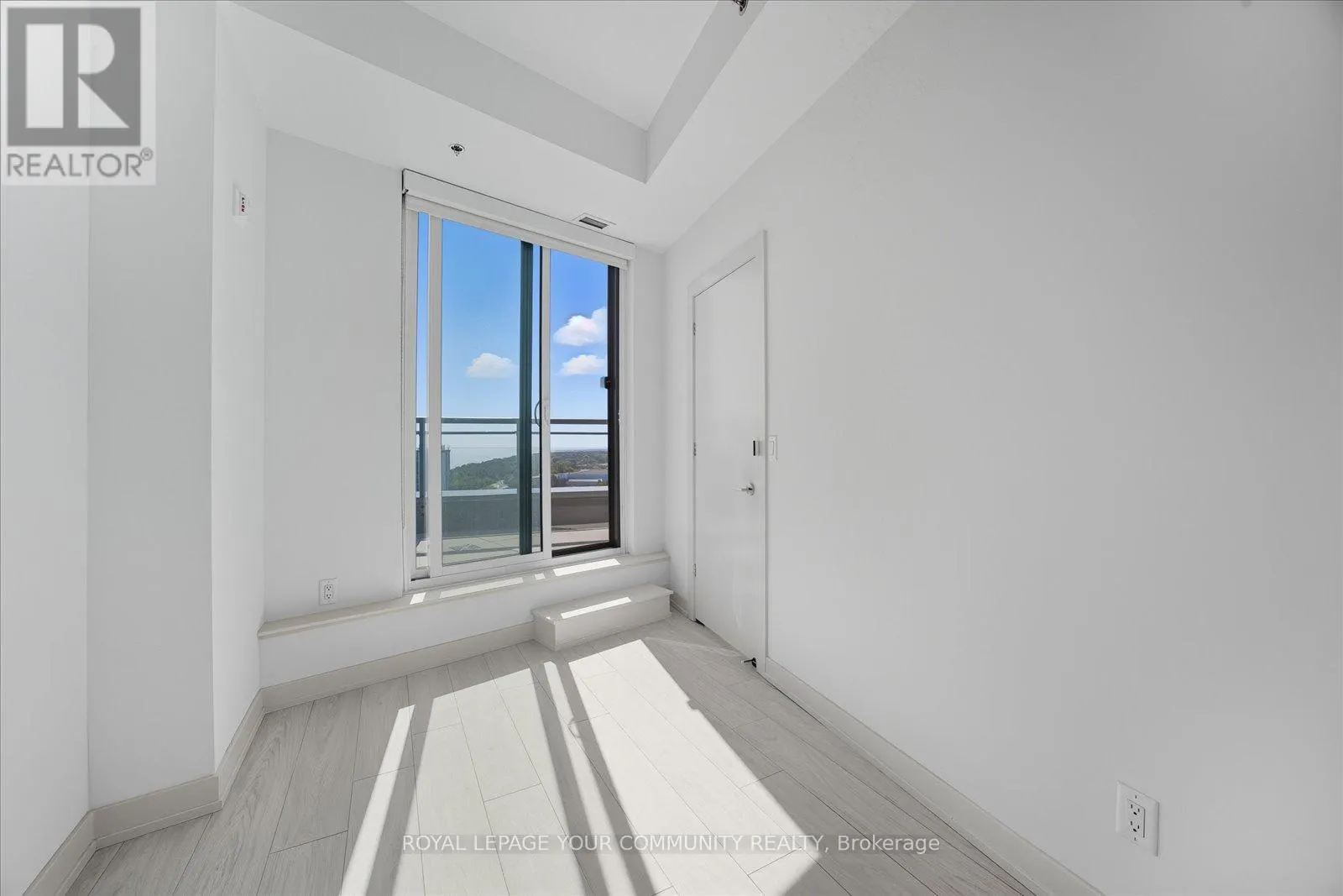 1008 - 90 GLEN EVEREST ROAD