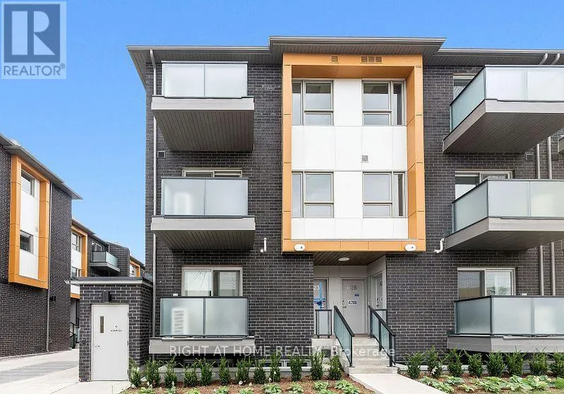 422 - 2789 EGLINTON AVENUE E