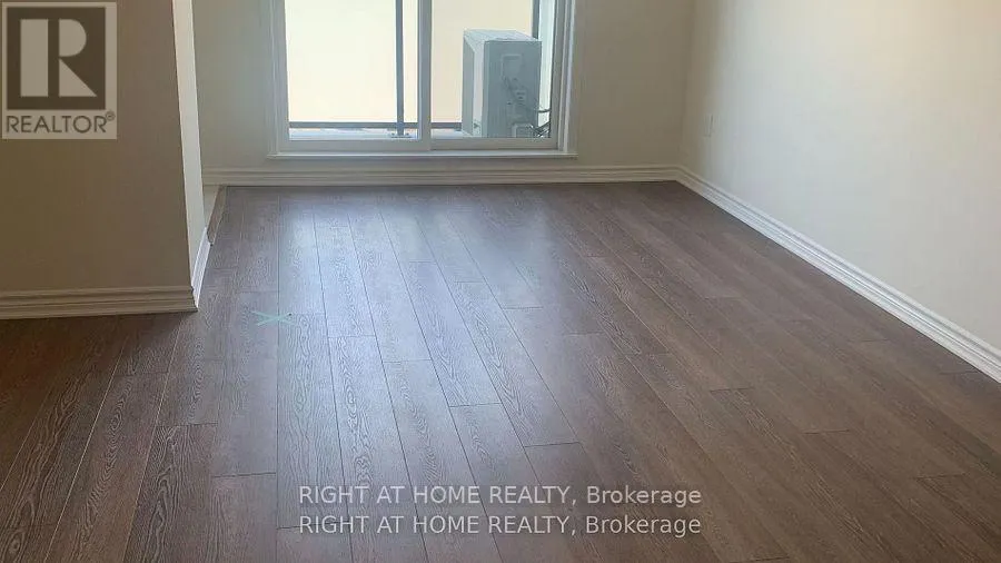 422 - 2789 EGLINTON AVENUE E