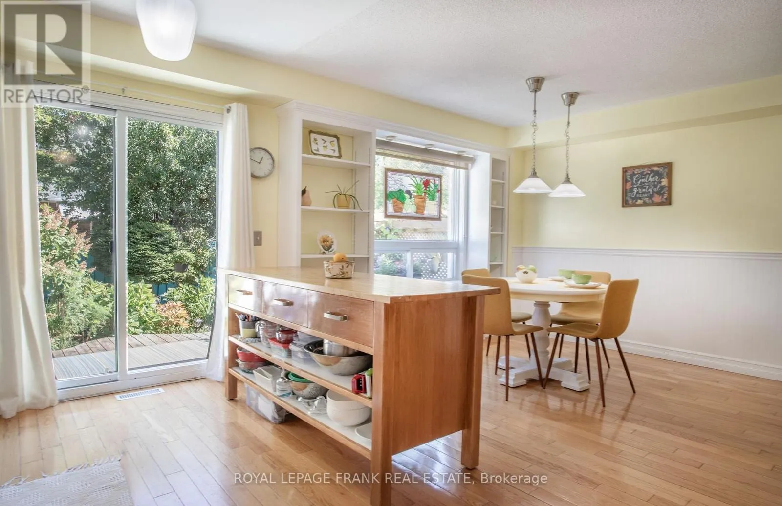 36 GREENGROVE WAY