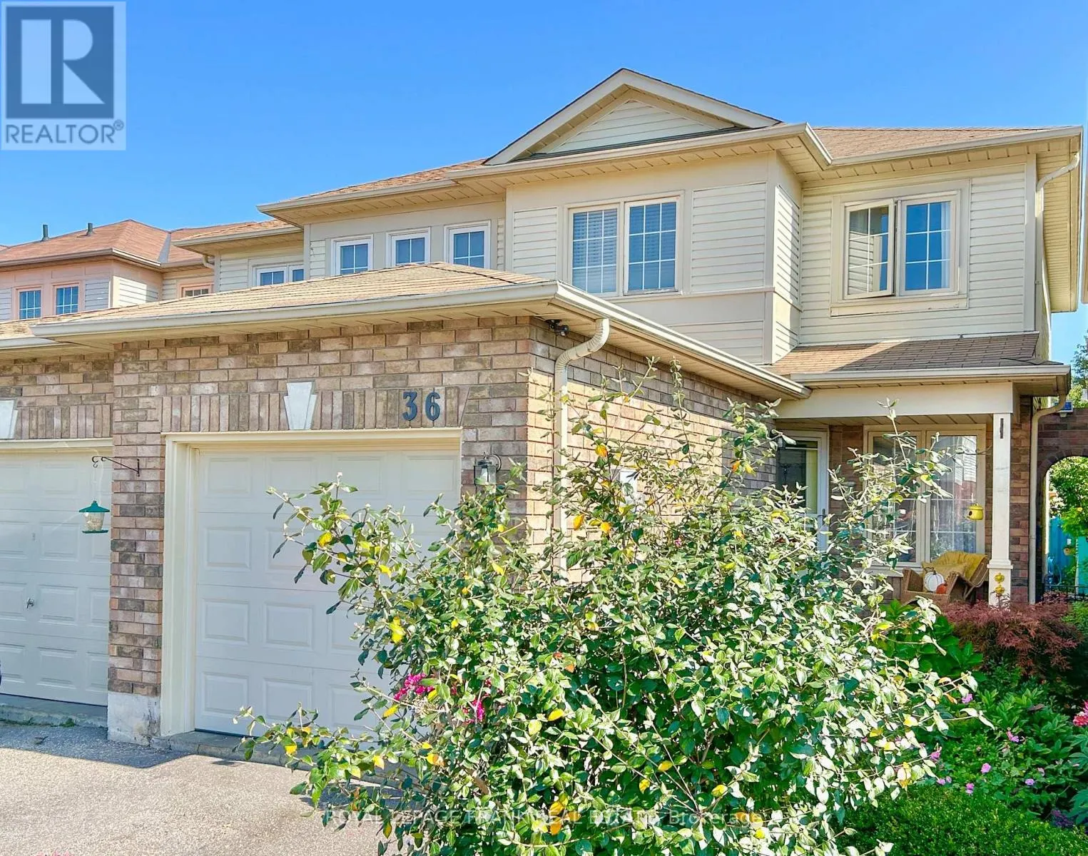 36 GREENGROVE WAY