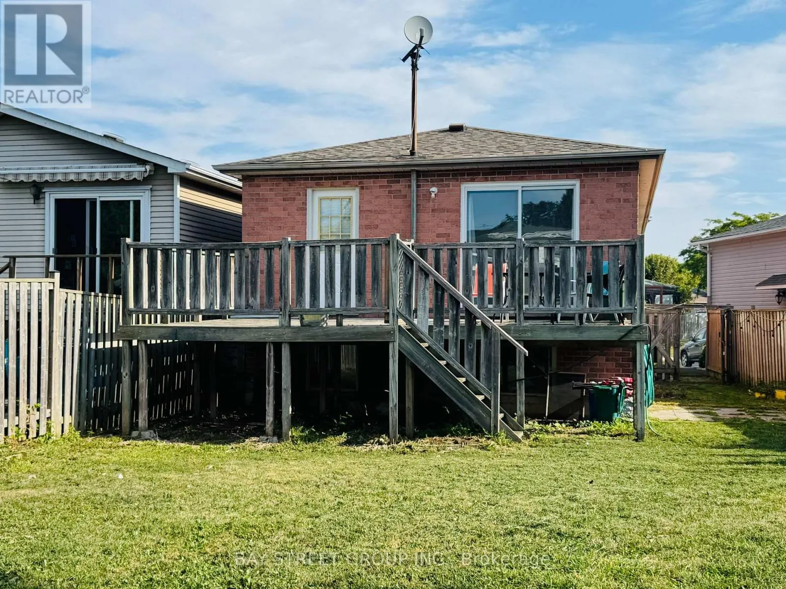 2 - 1448 OUTLET DRIVE