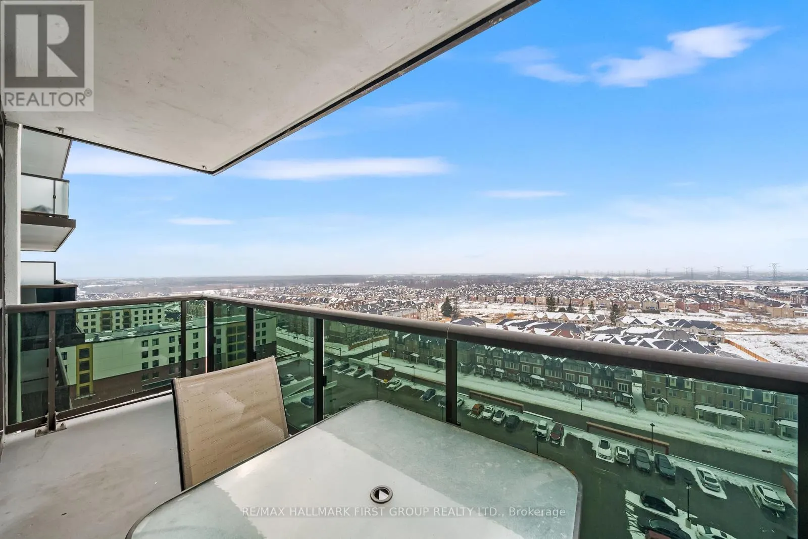 1220 - 2550 SIMCOE STREET N