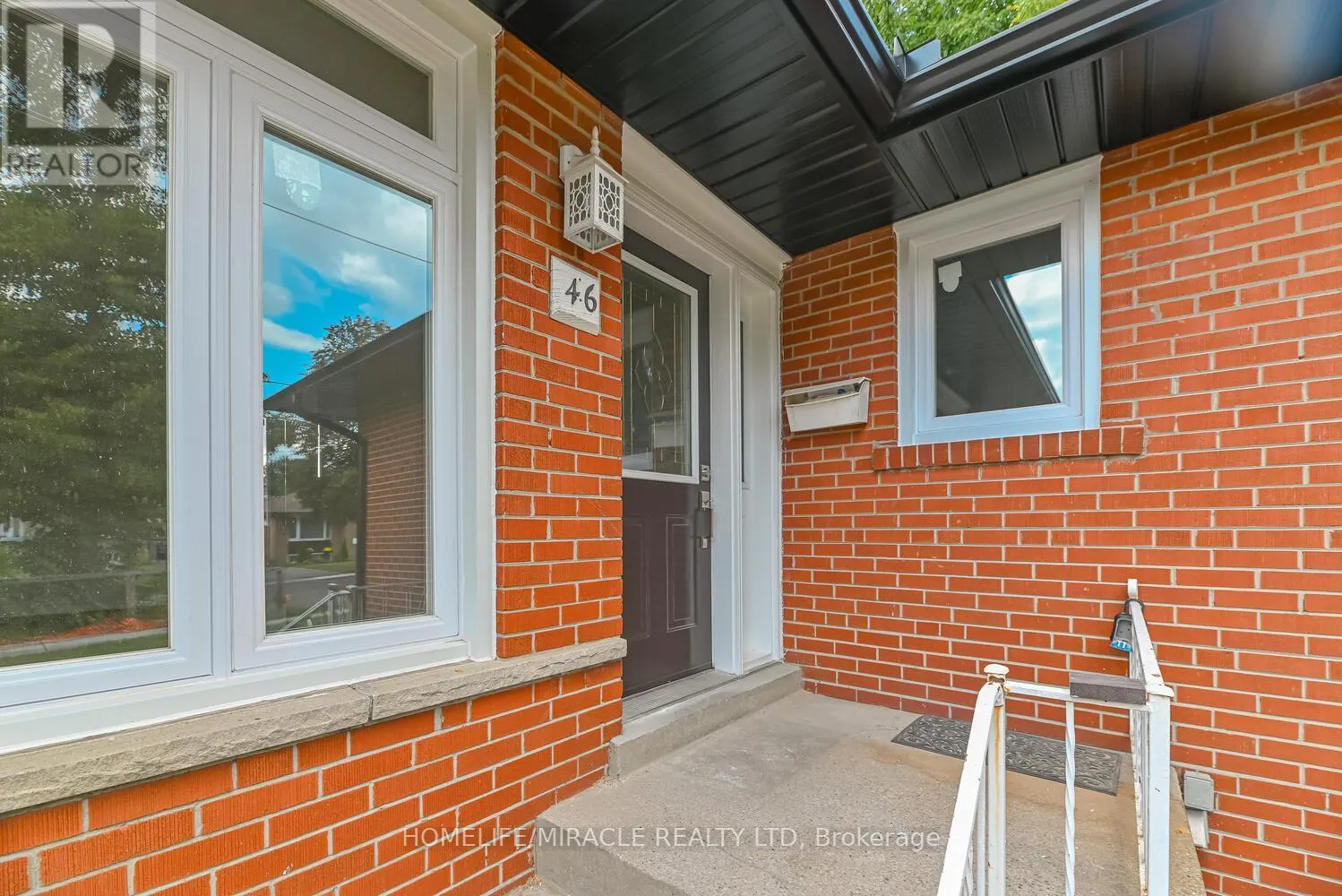 46 FLINTWICK DRIVE