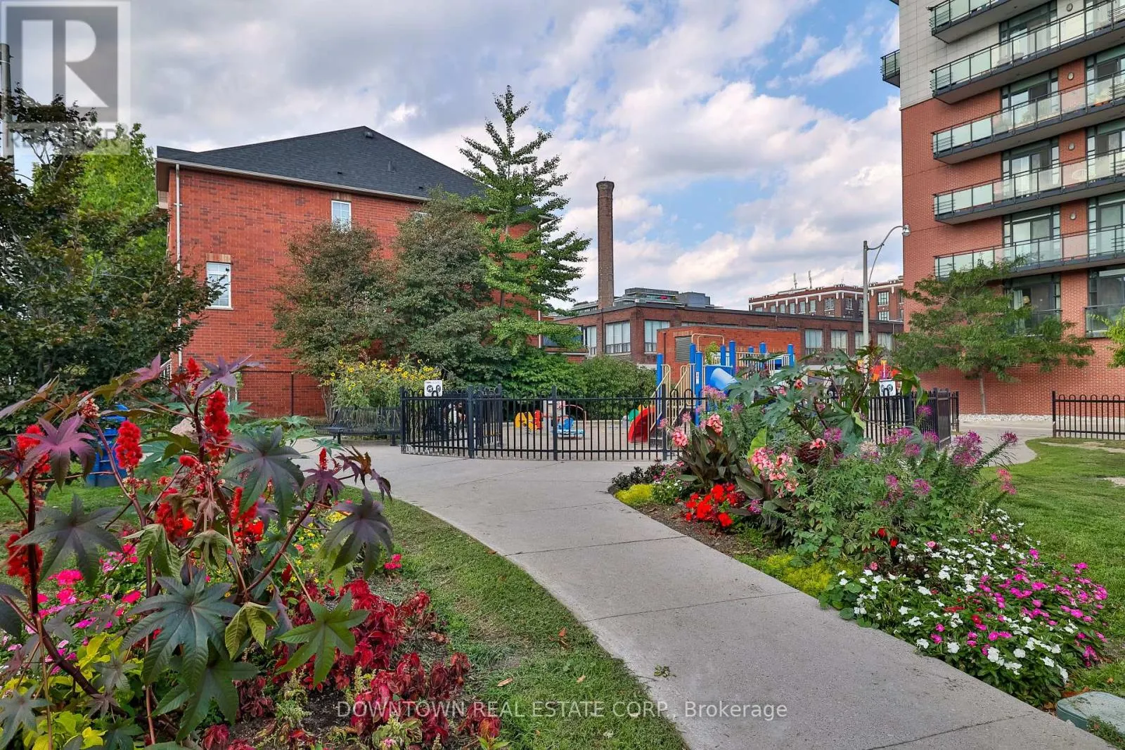 404 - 53 COLGATE AVENUE