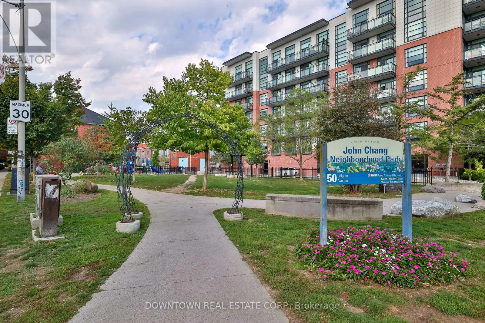 404 - 53 COLGATE AVENUE