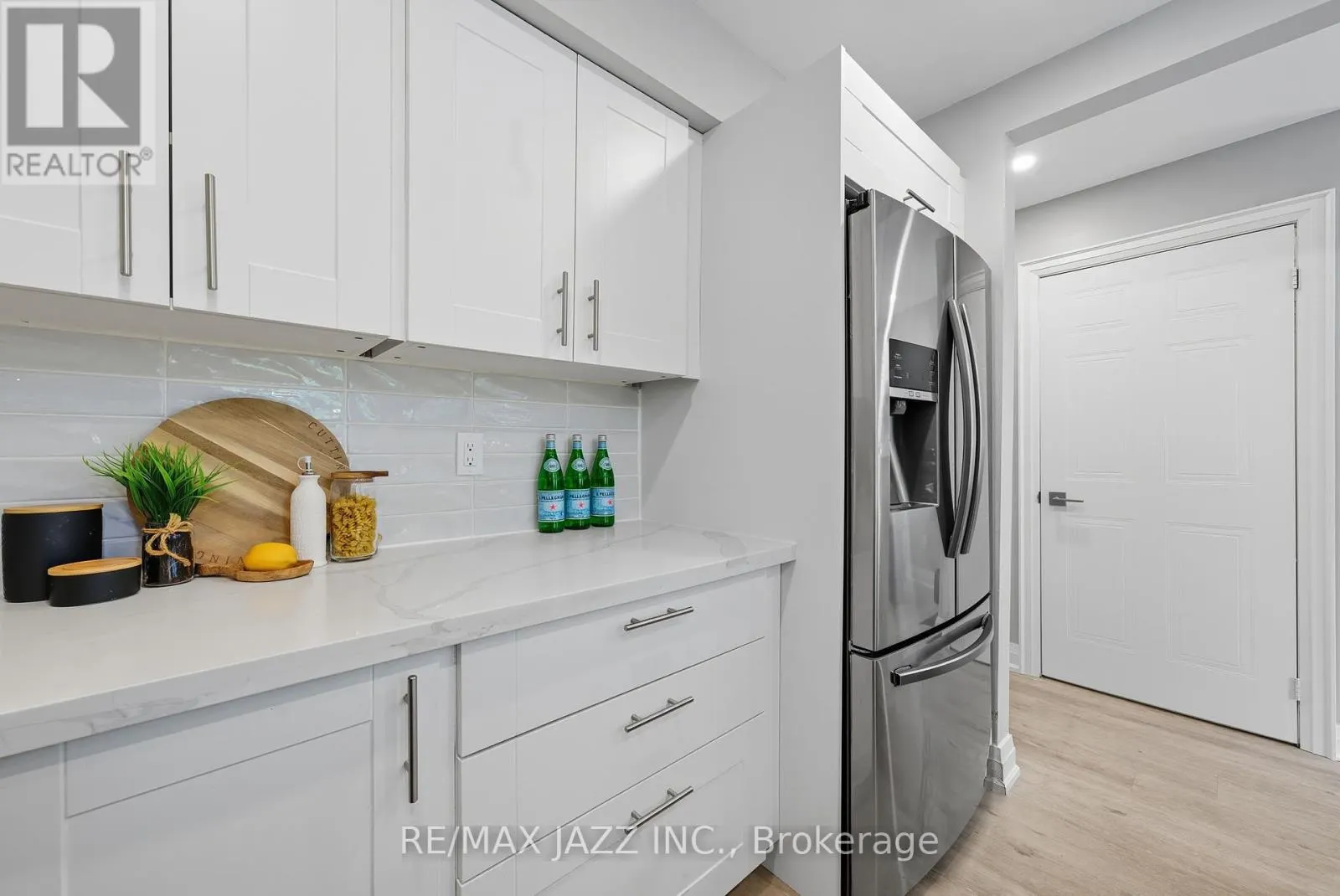 34 - 811 WILSON ROAD N, #34