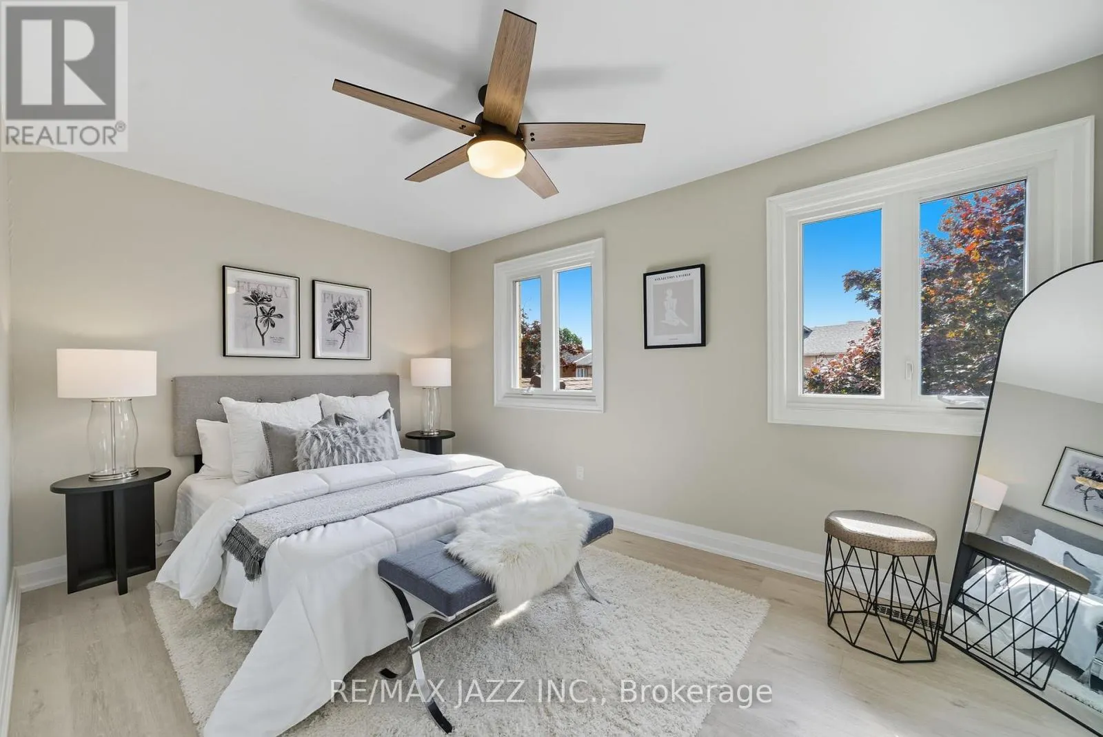 34 - 811 WILSON ROAD N, #34