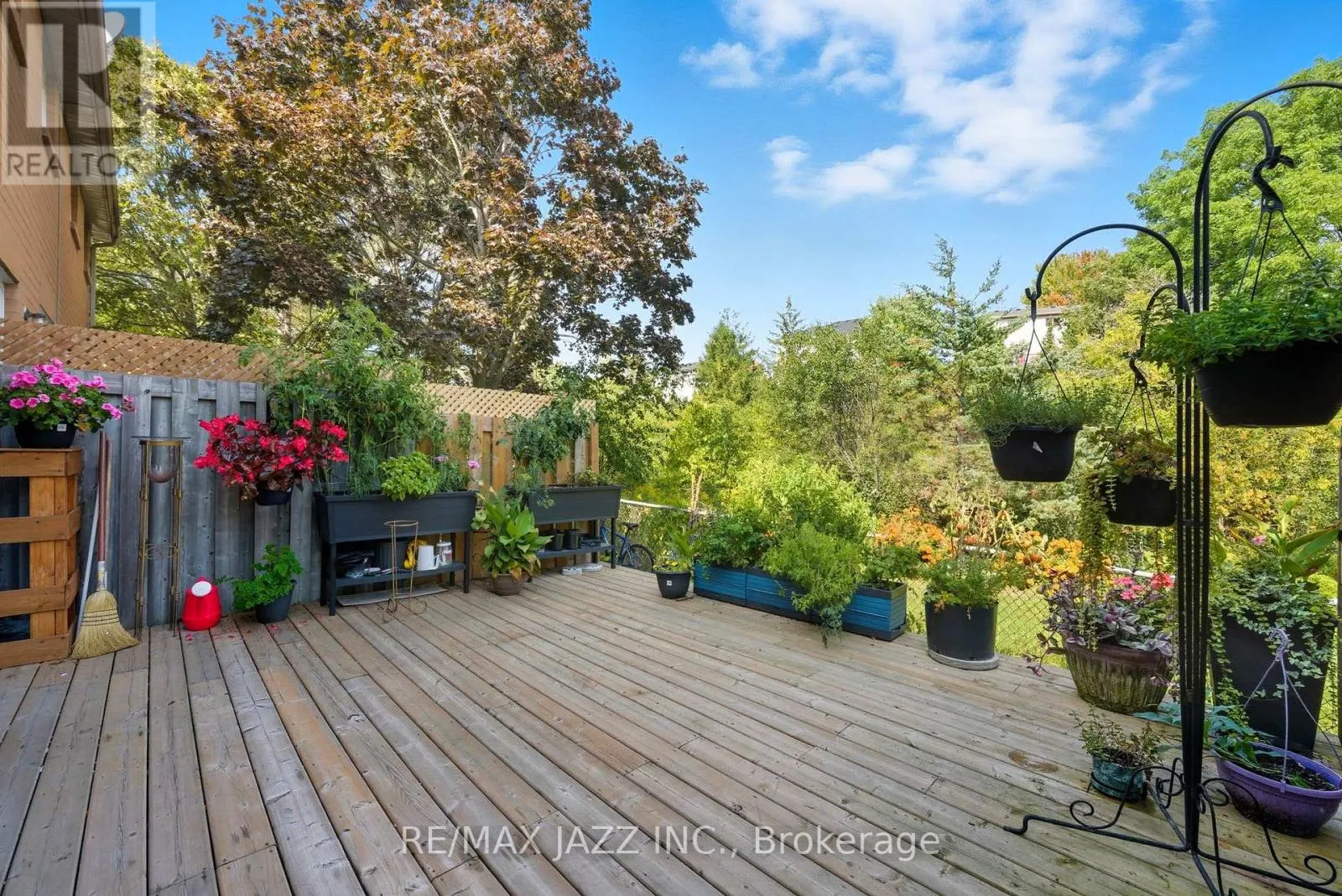 34 - 811 WILSON ROAD N, #34