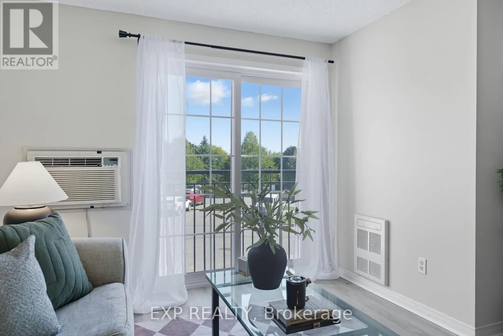 202 - 91 ASPEN SPRINGS DRIVE, #202
