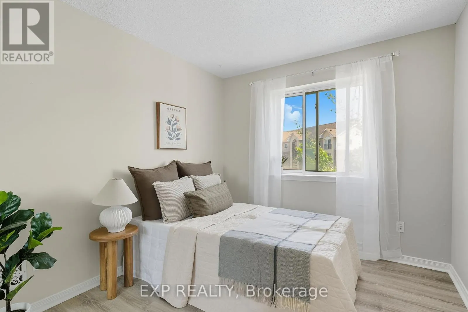 202 - 91 ASPEN SPRINGS DRIVE, #202