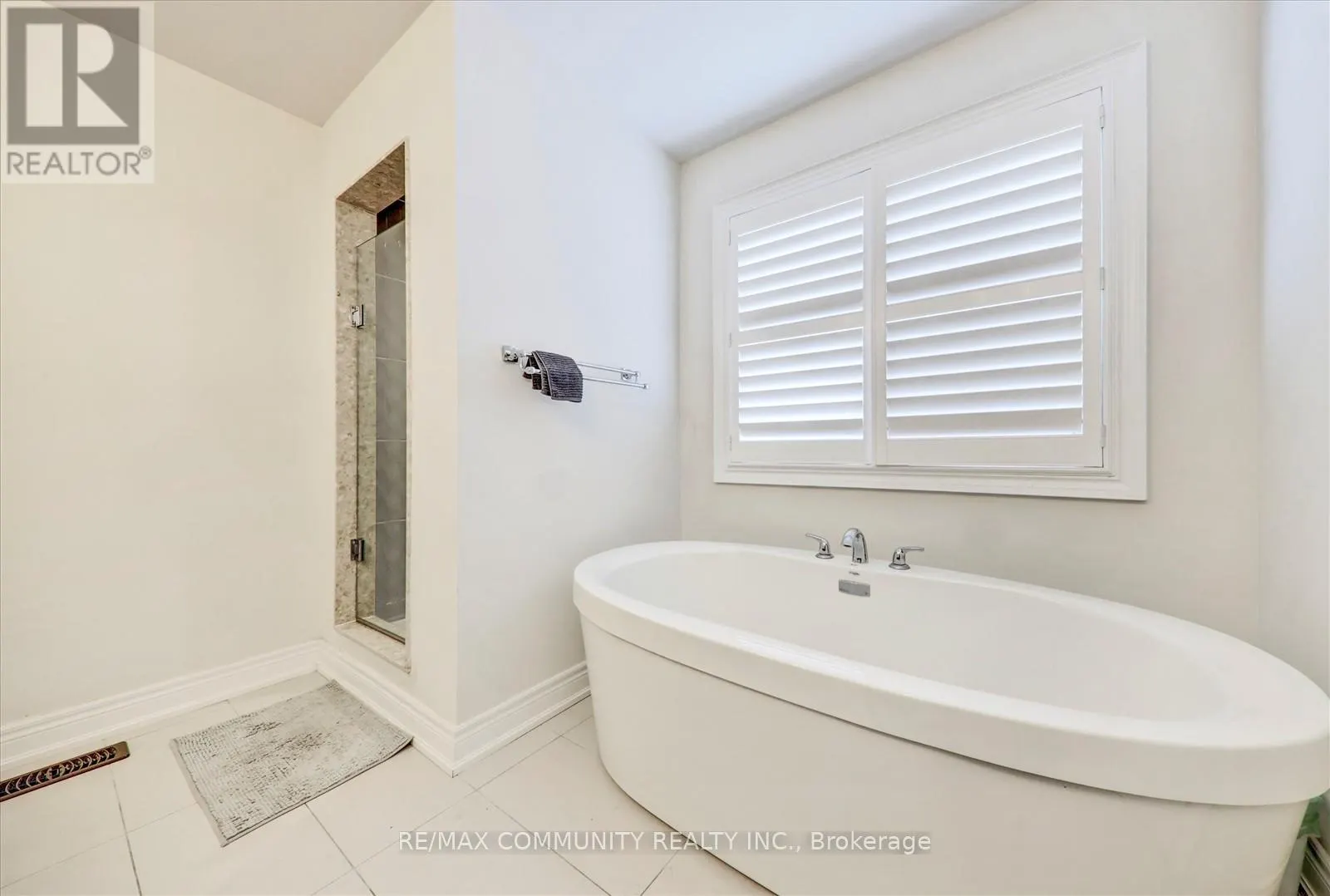 1034 PELICAN TRAIL