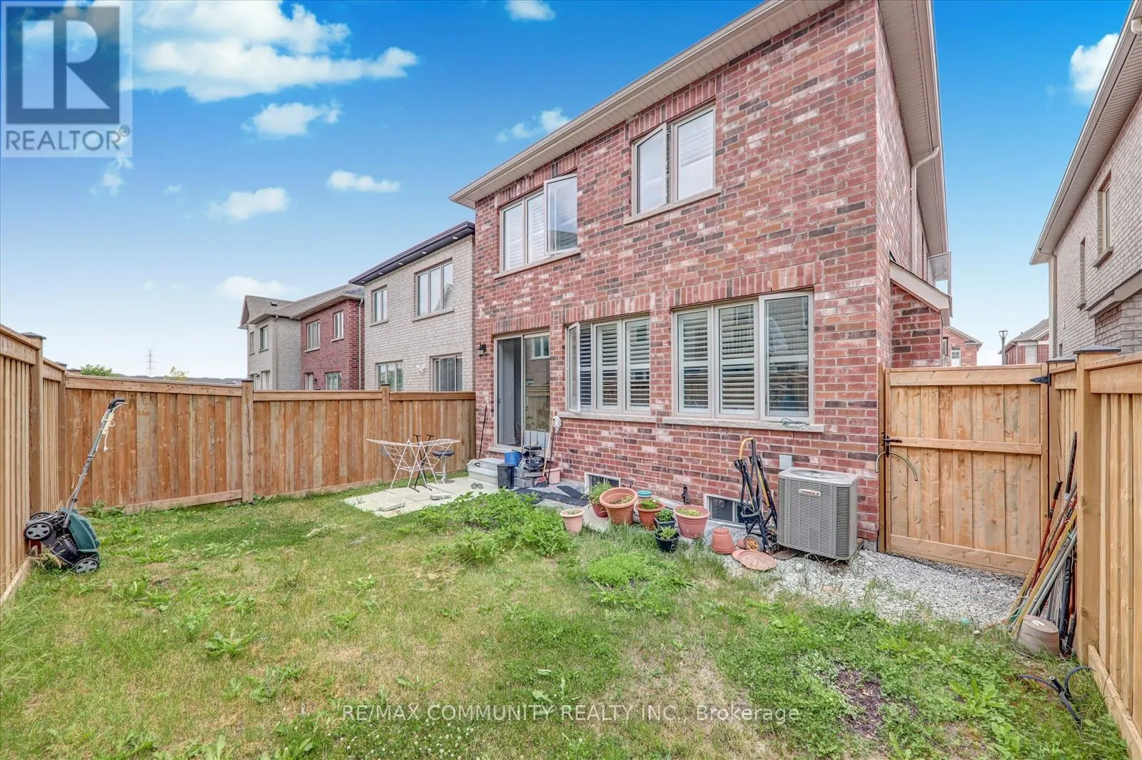 1034 PELICAN TRAIL