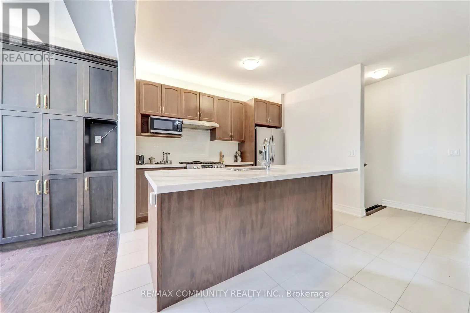 1034 PELICAN TRAIL