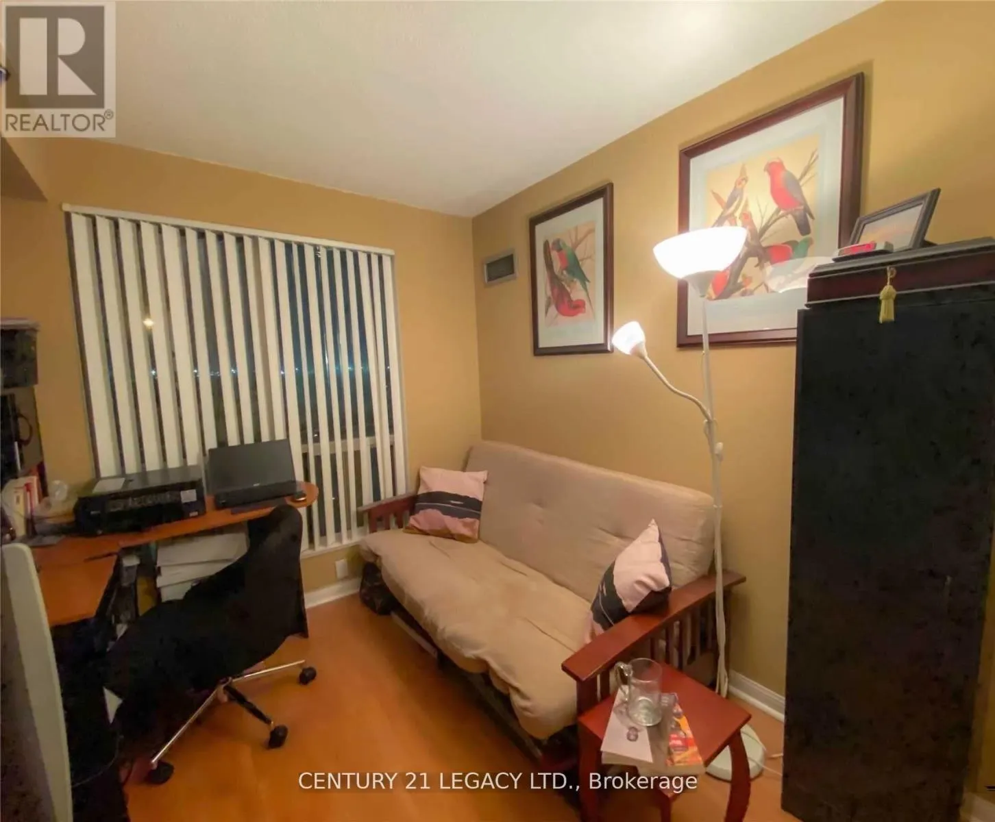 802 - 18 LEE CENTRE DRIVE