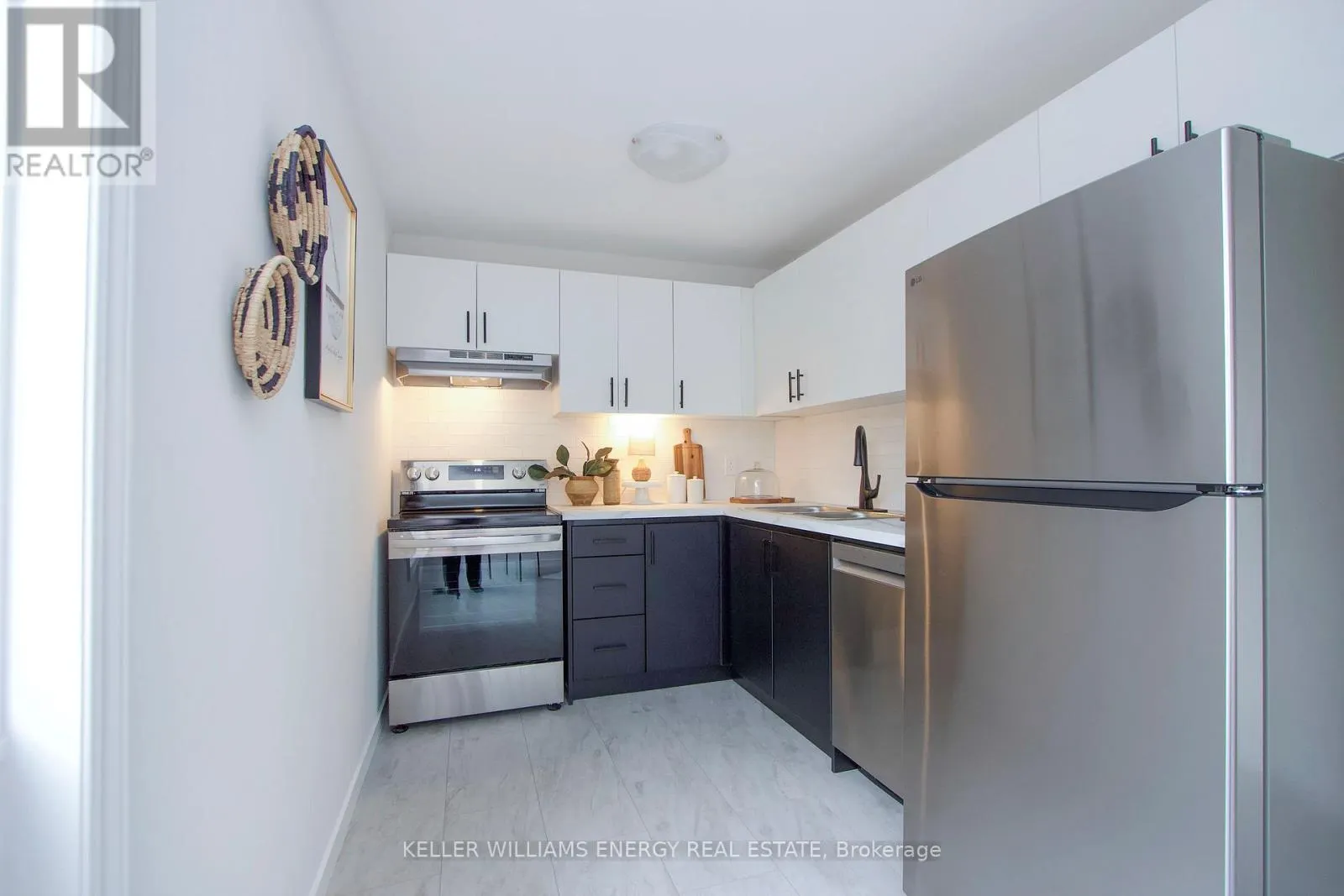 60 - 1133 RITSON ROAD N, #60