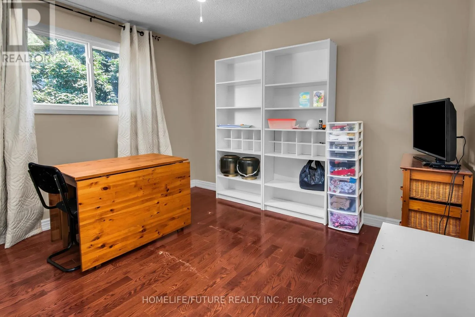 1757 SHADYBROOK DRIVE
