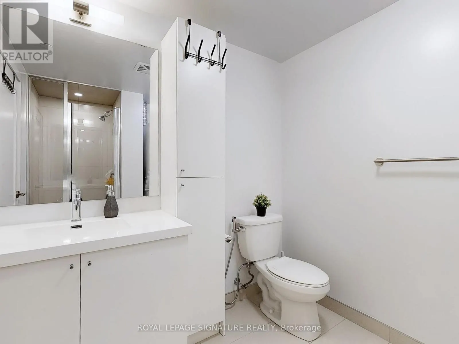 1103 - 2550 SIMCOE STREET N