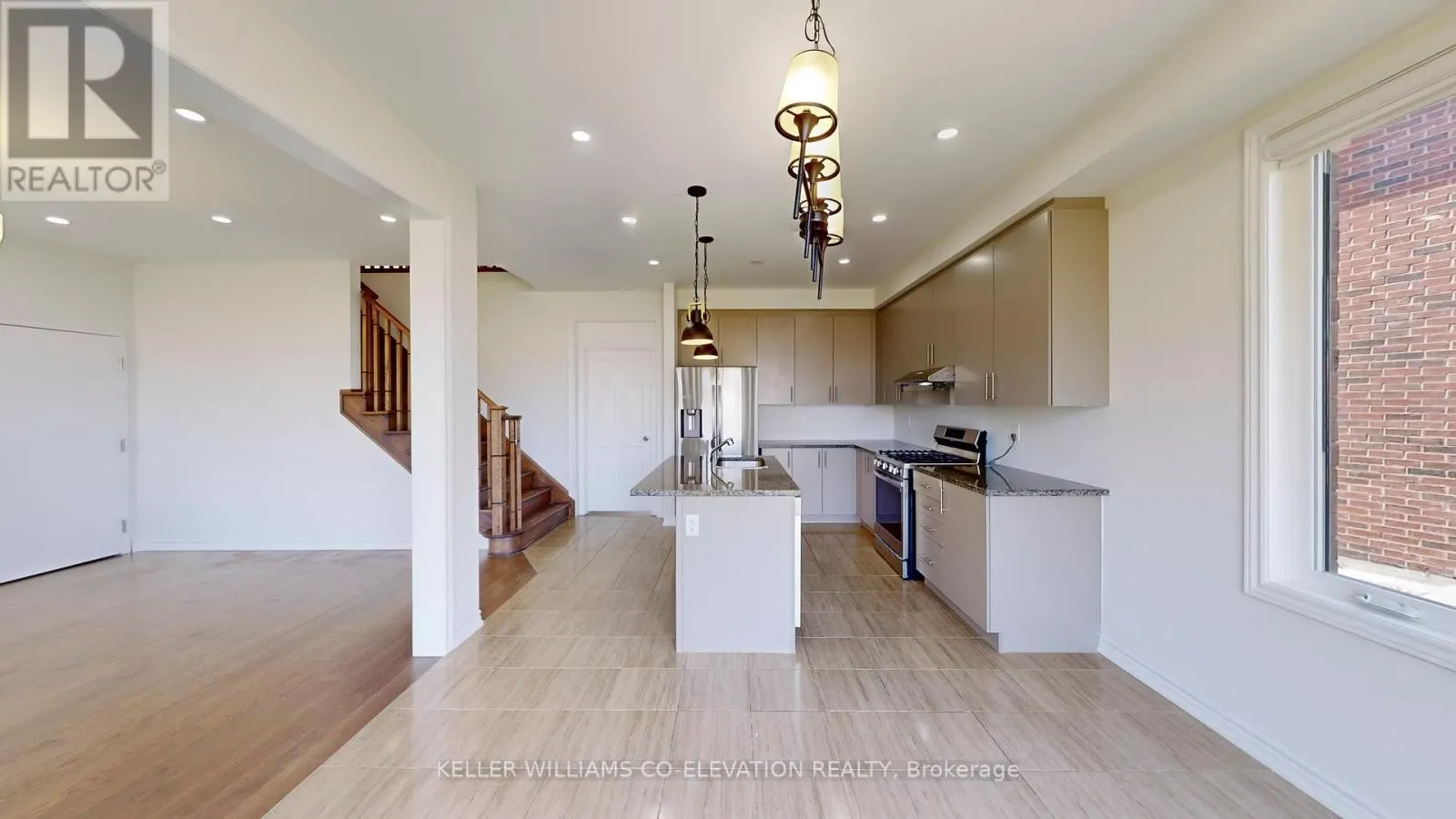 2592 STALLION DRIVE