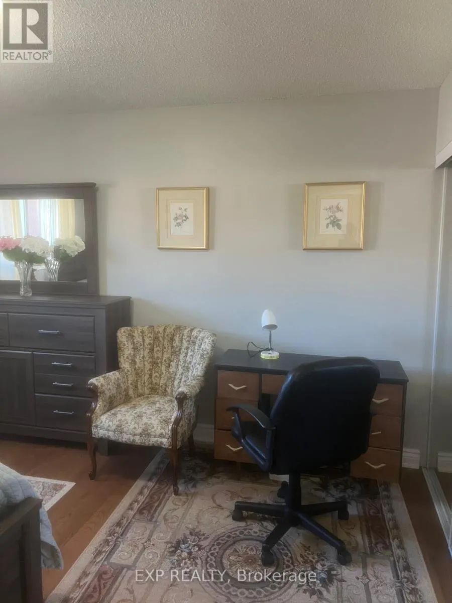 ROOM 1 & 2 - 14 GRIFFITHS DRIVE