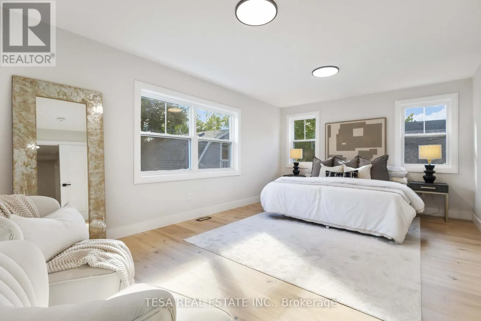 4993 OLD BROCK ROAD