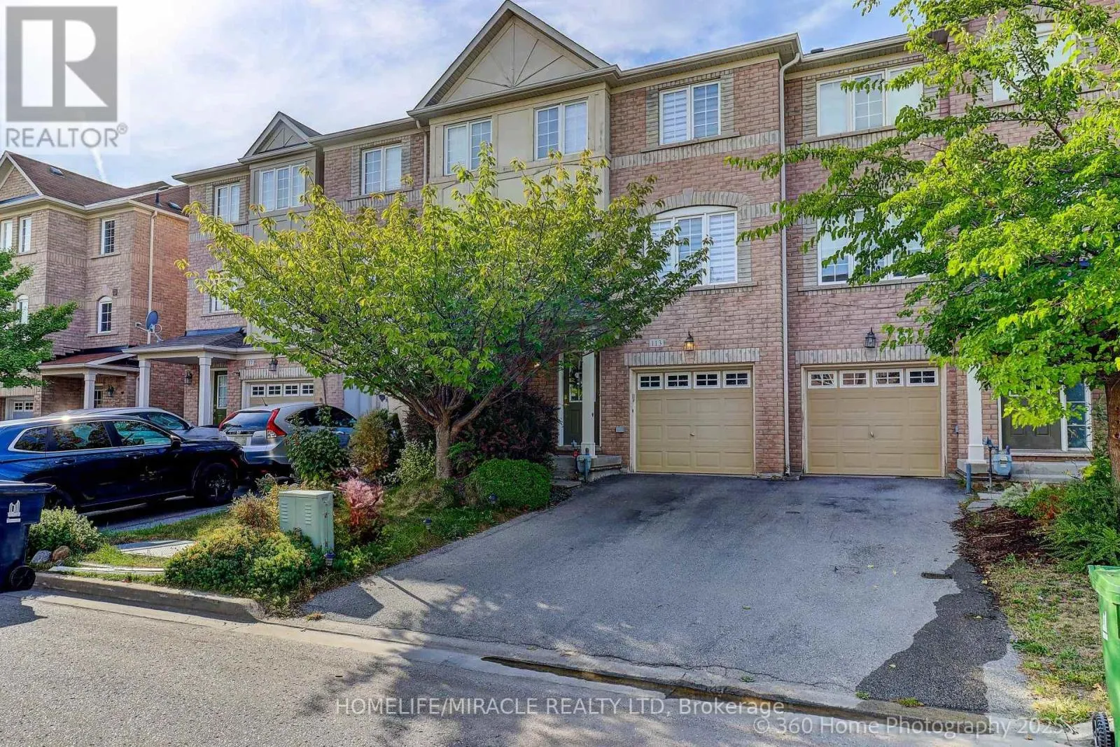 113 WILKES CRESCENT