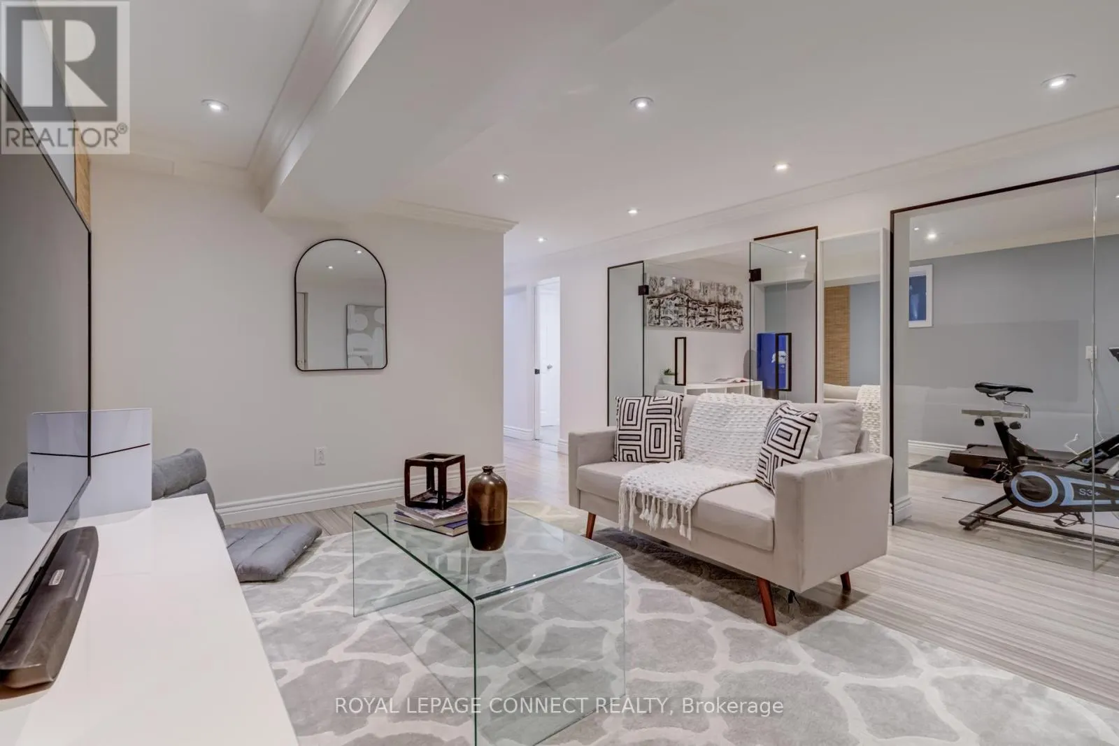 28 TIVOLI COURT