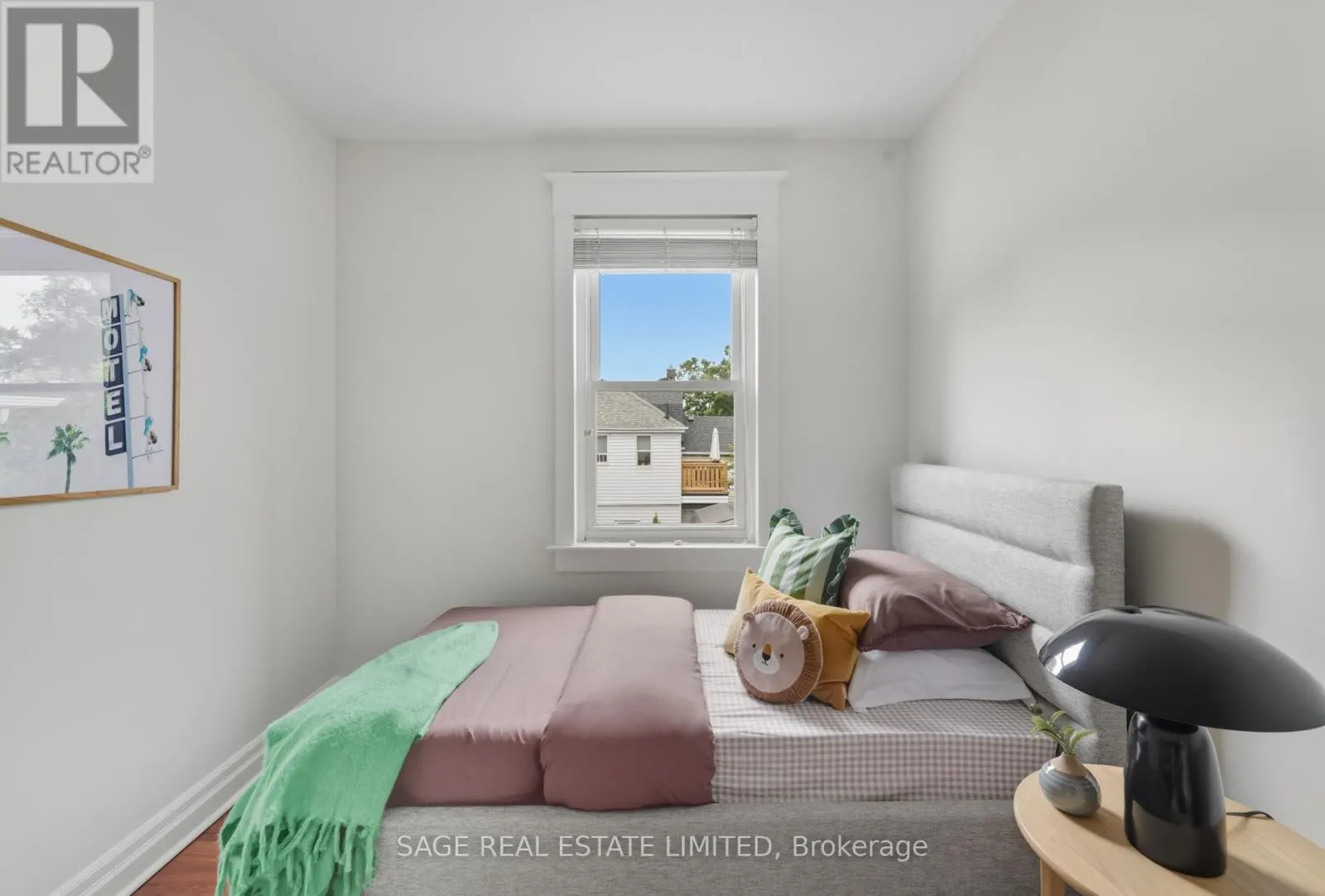 2021 GERRARD STREET E