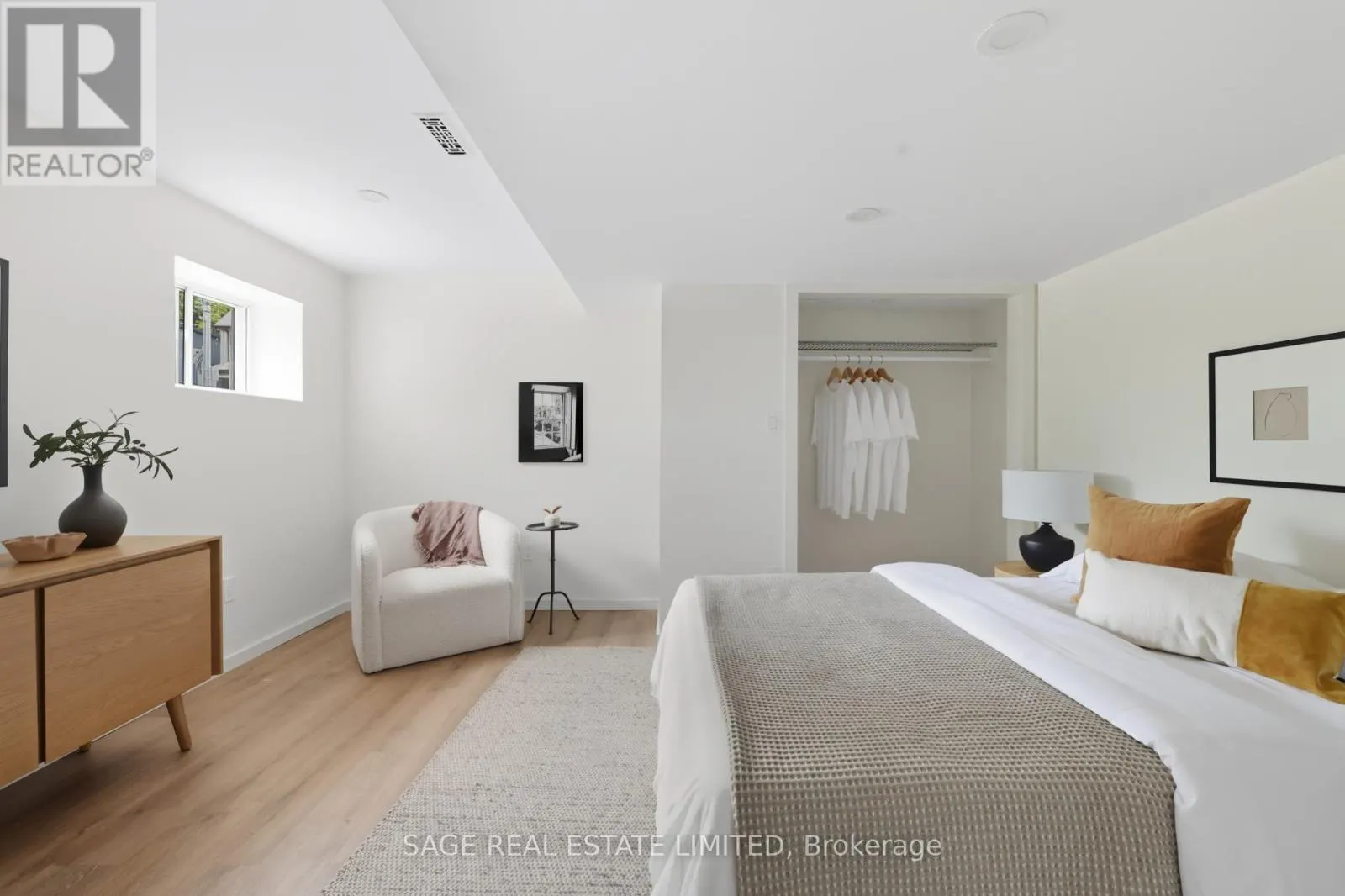 2021 GERRARD STREET E