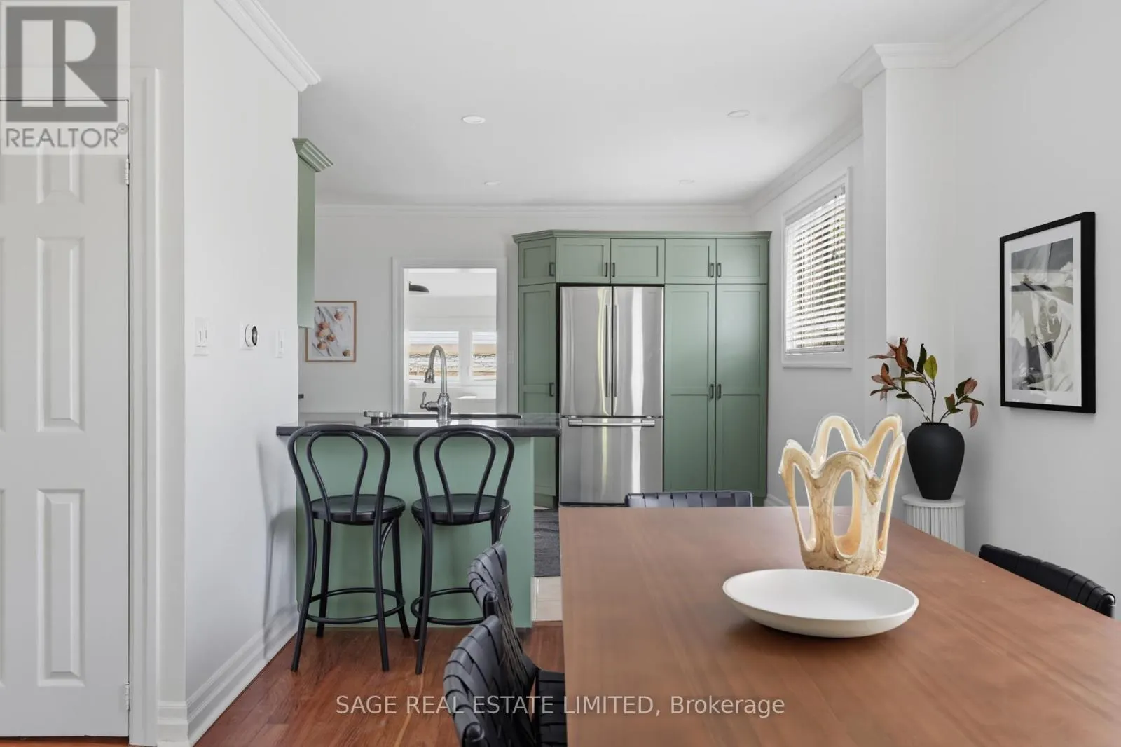 2021 GERRARD STREET E