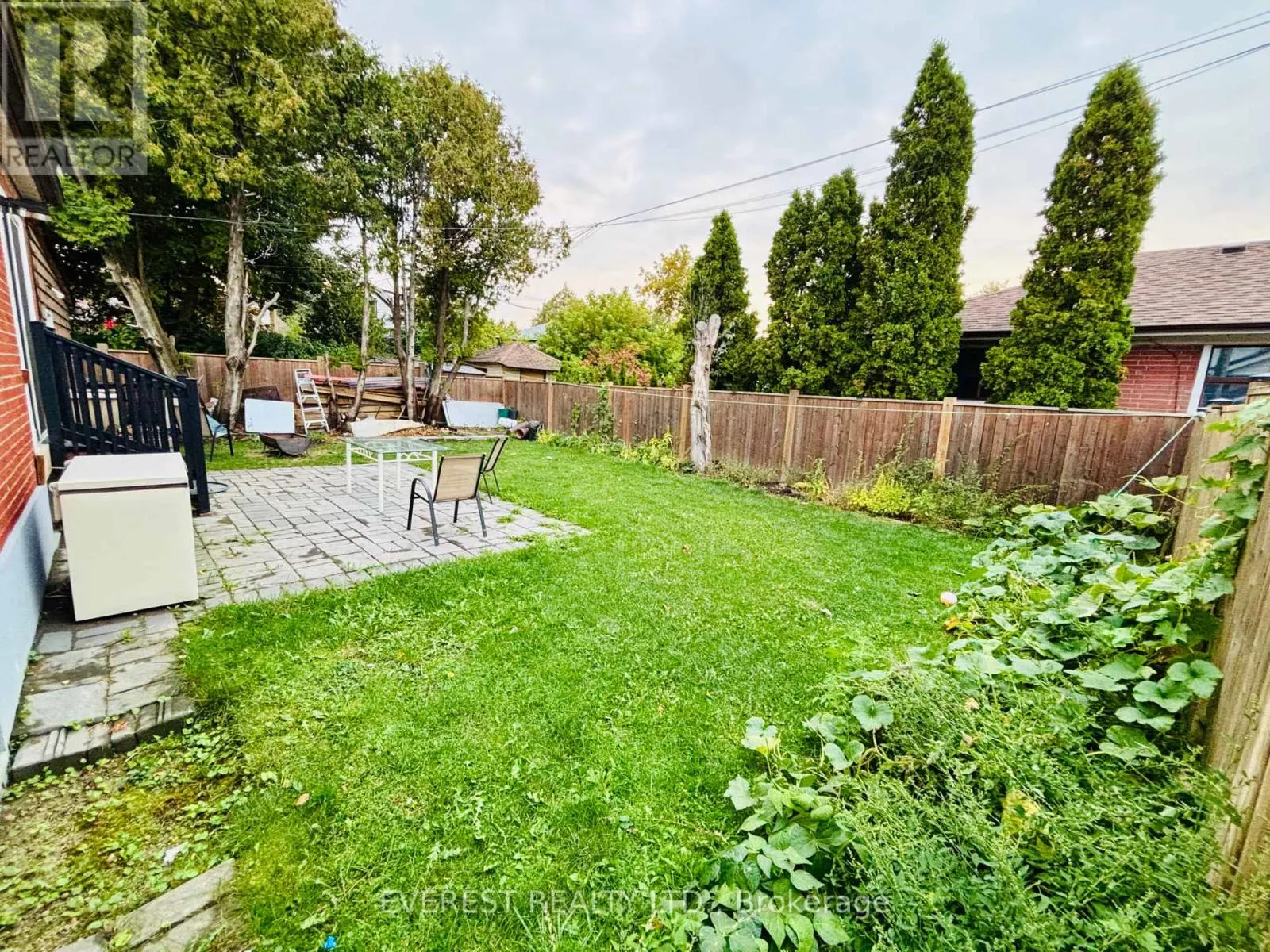 6 MARETTA AVENUE