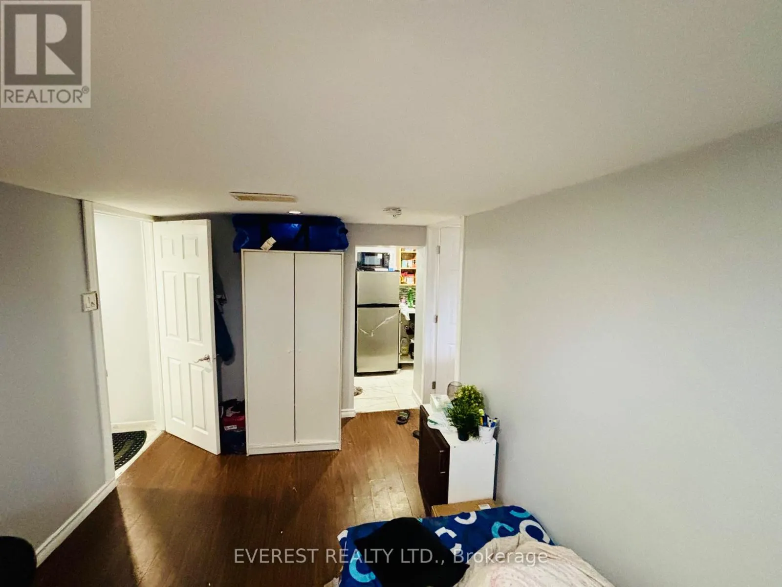 6 MARETTA AVENUE