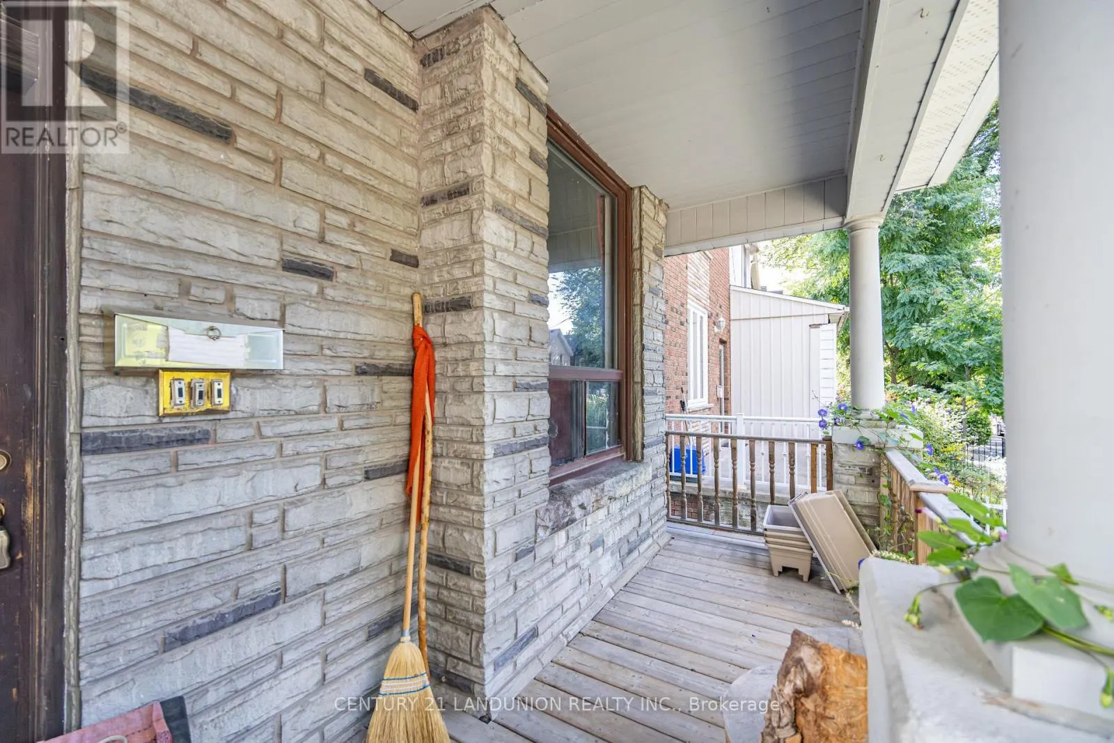133 GALT AVENUE