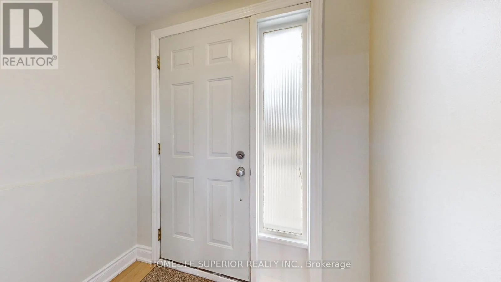 380 VANCOUVER CRESCENT
