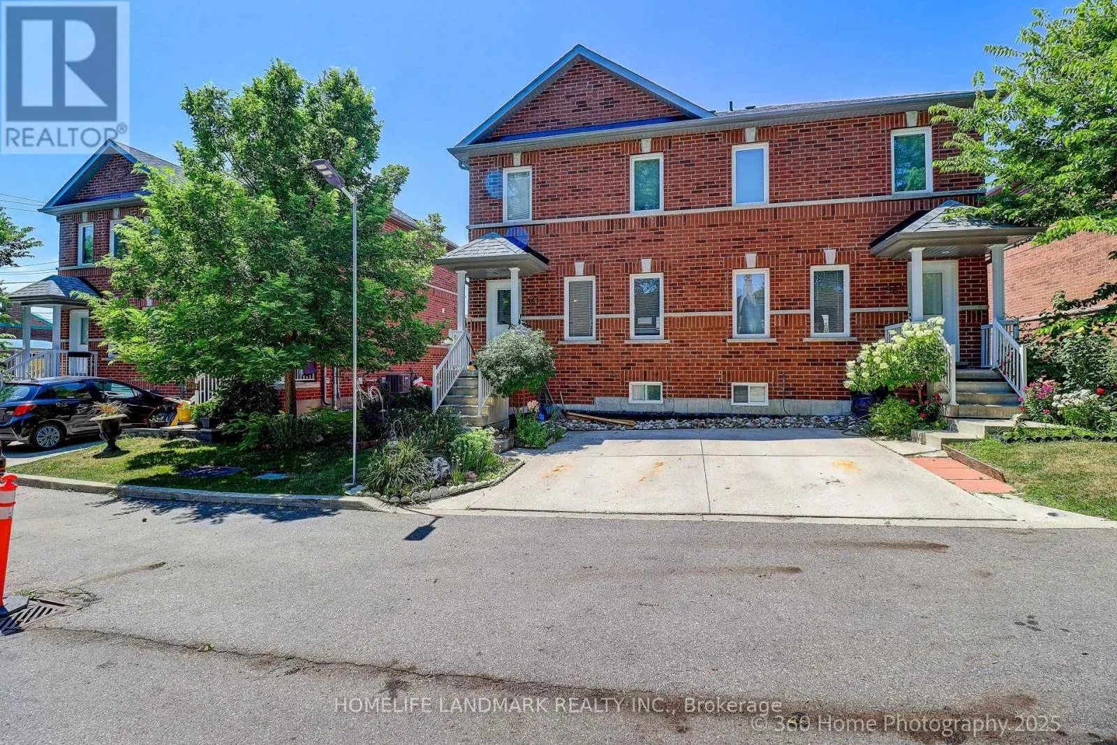 3 - 361 BIRCHMOUNT ROAD