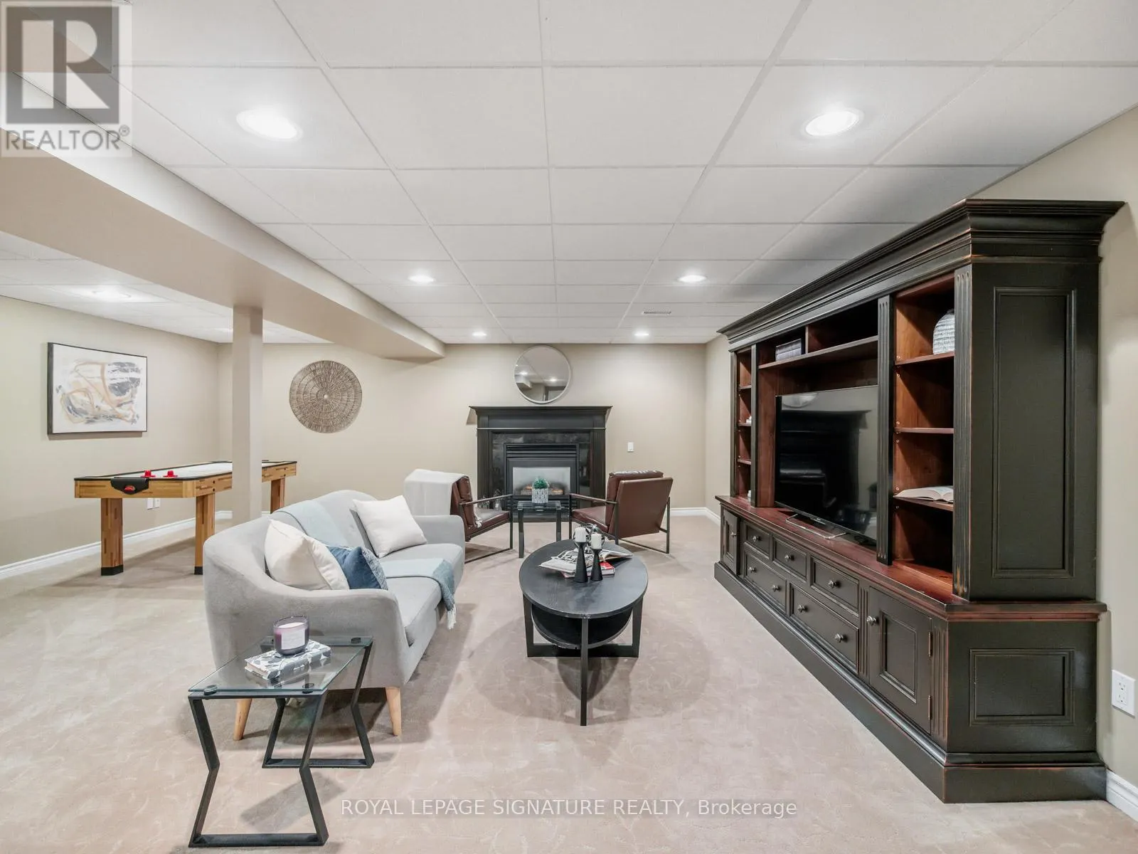 32 RAMBLEWOOD DRIVE