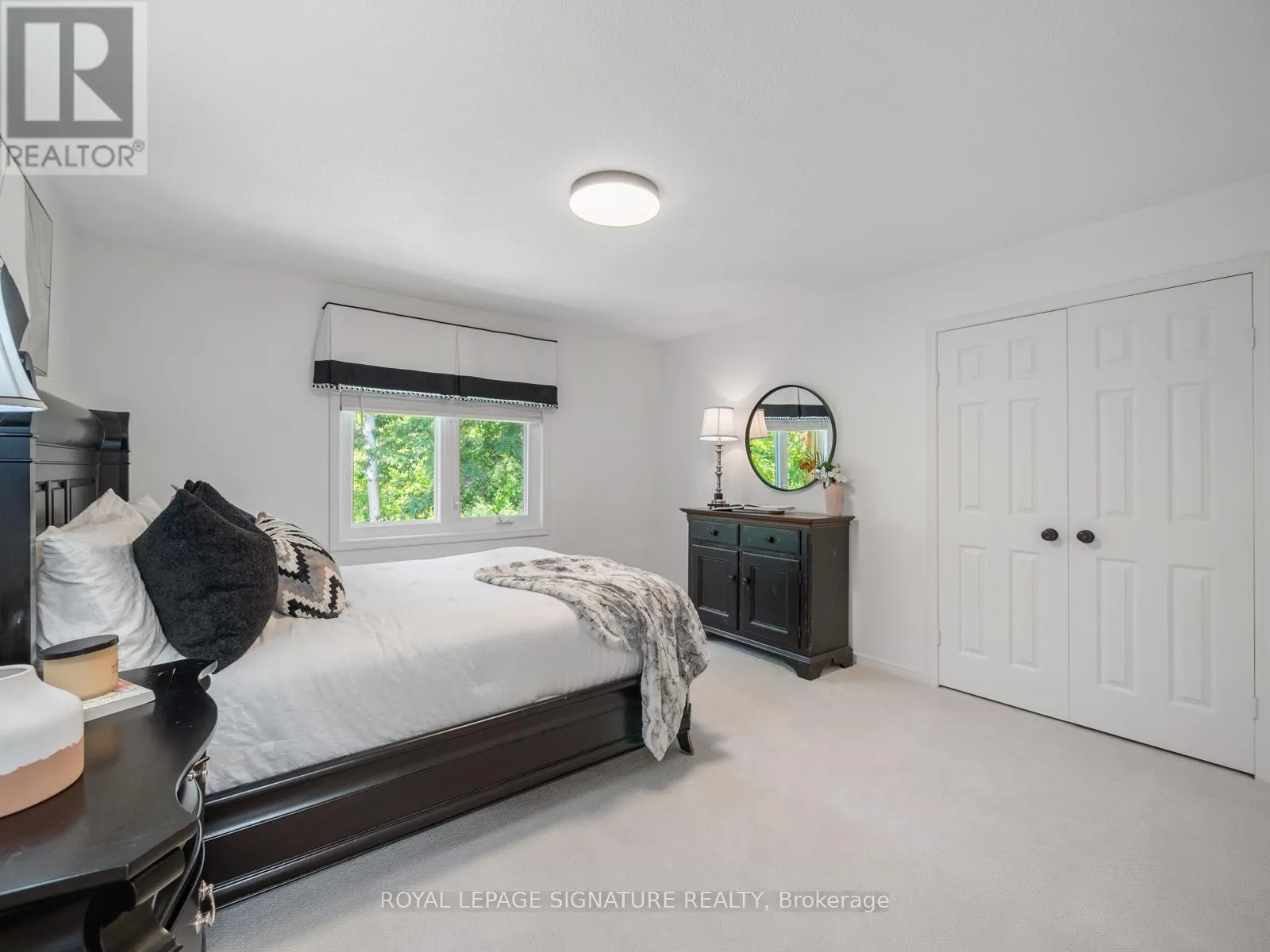 32 RAMBLEWOOD DRIVE