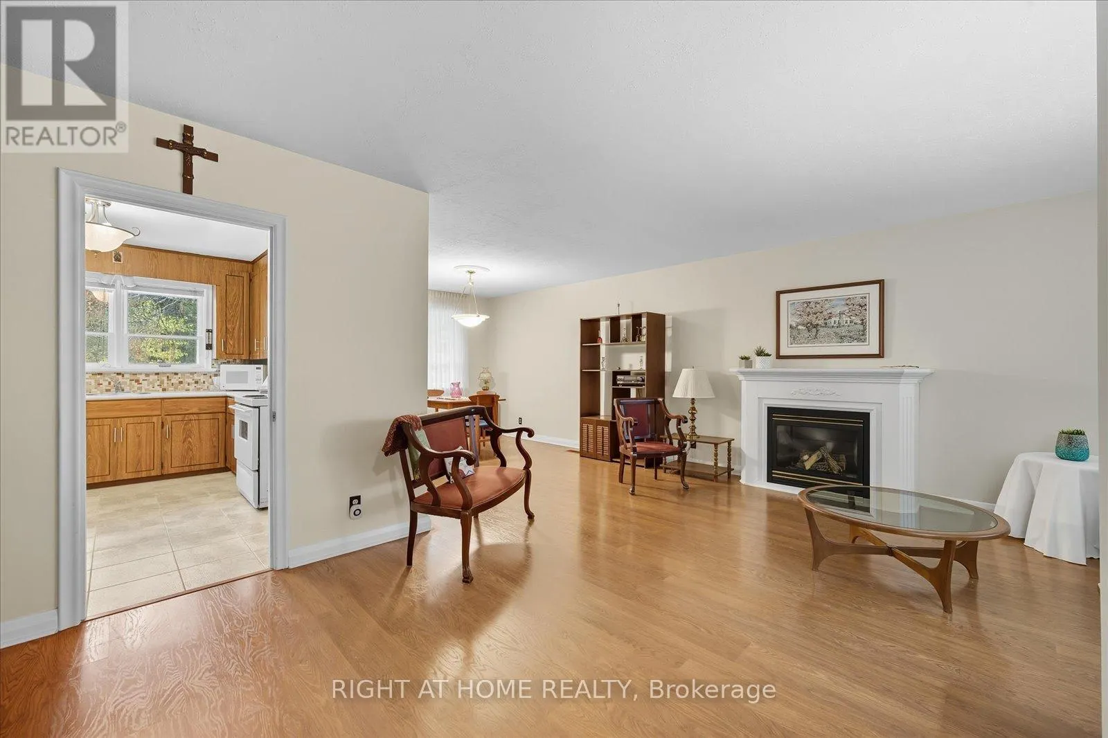 81 MEADOW CRESCENT