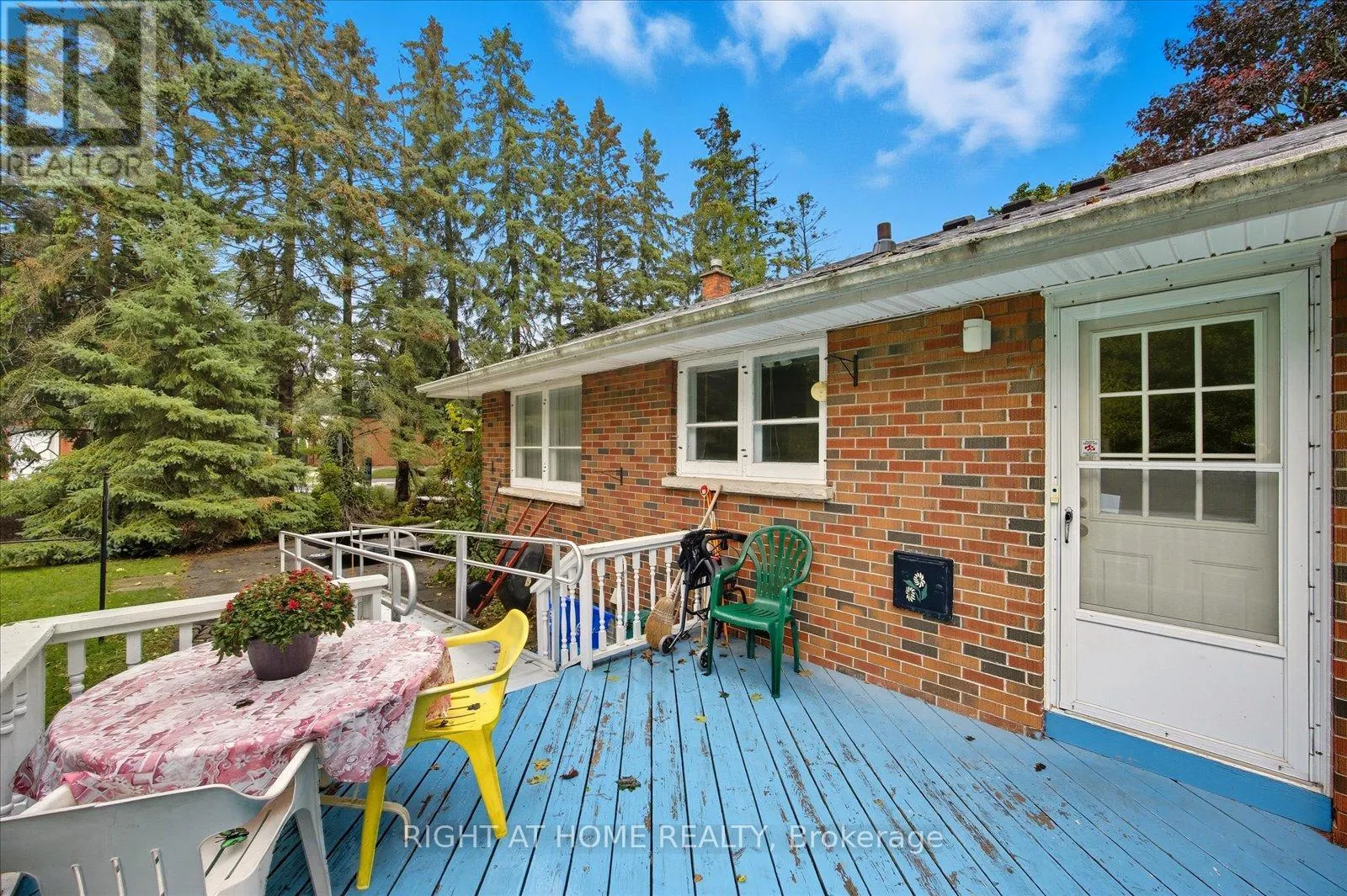 81 MEADOW CRESCENT