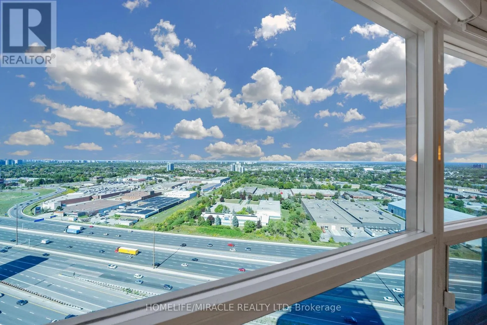 3011 - 36 LEE CENTRE DRIVE