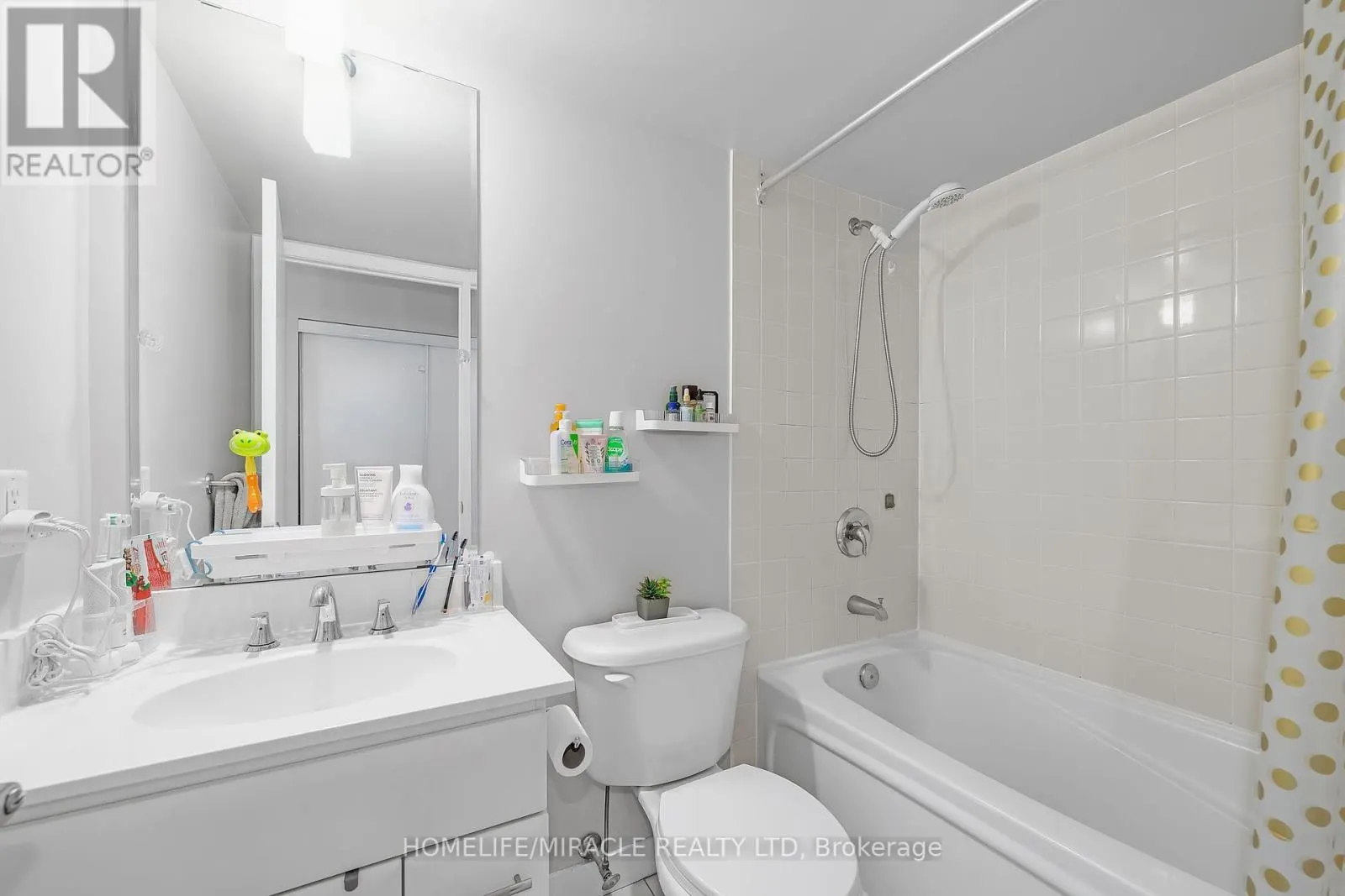 3011 - 36 LEE CENTRE DRIVE