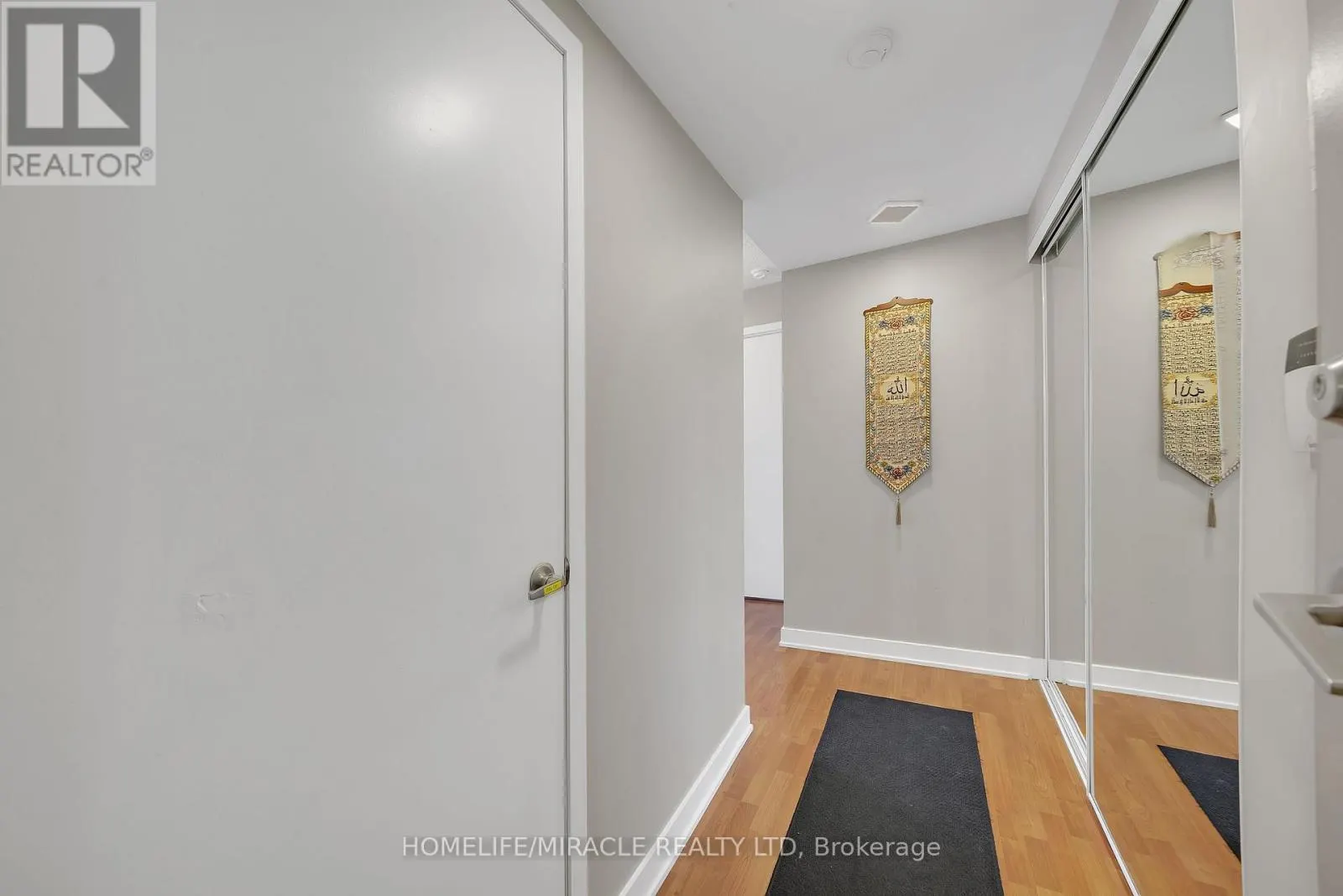 3011 - 36 LEE CENTRE DRIVE