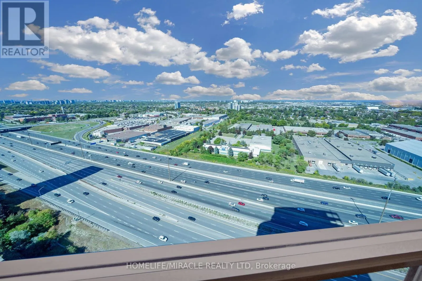 3011 - 36 LEE CENTRE DRIVE