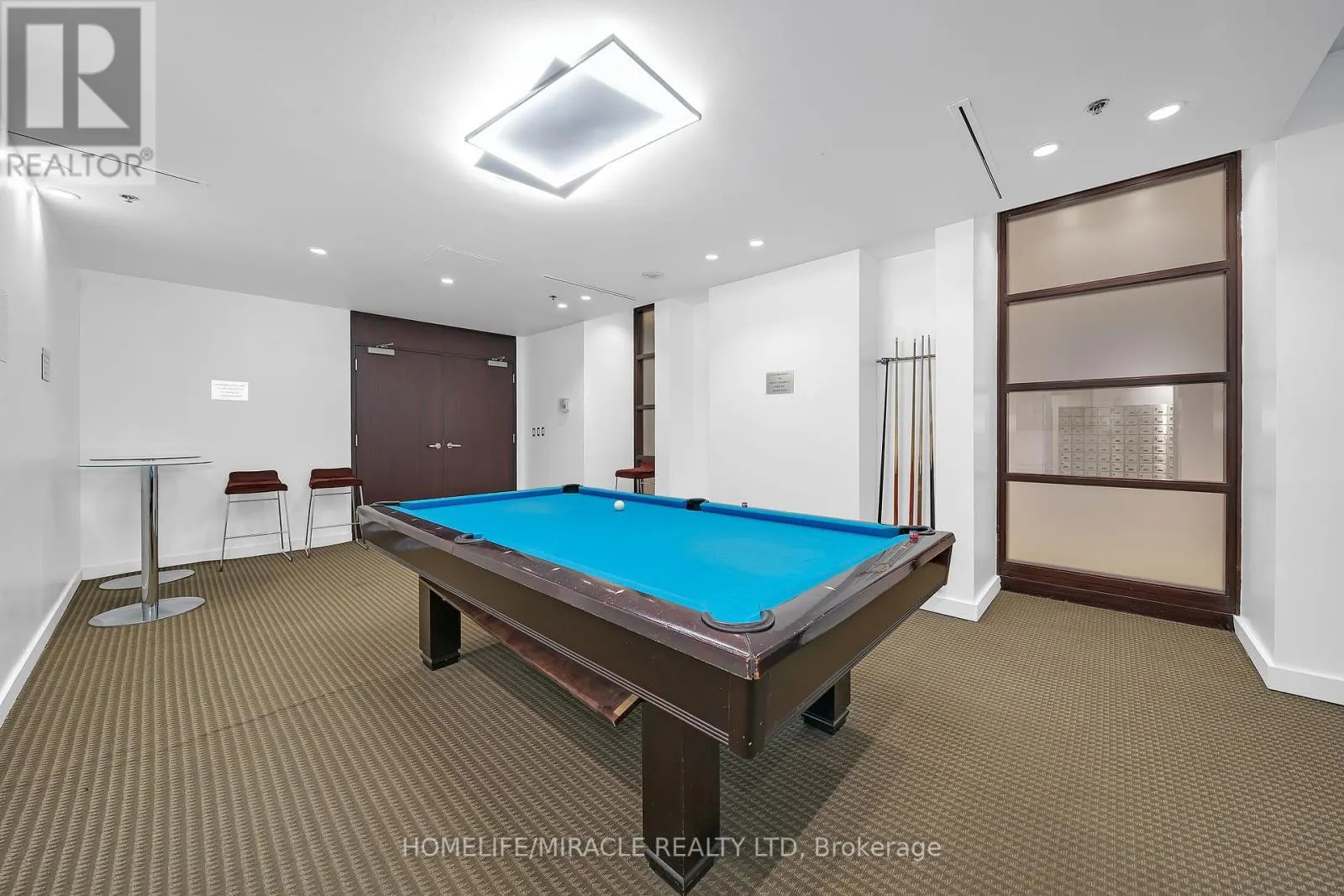 3011 - 36 LEE CENTRE DRIVE