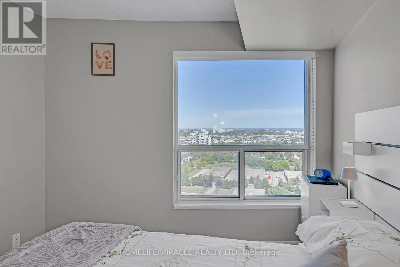 3011 - 36 LEE CENTRE DRIVE