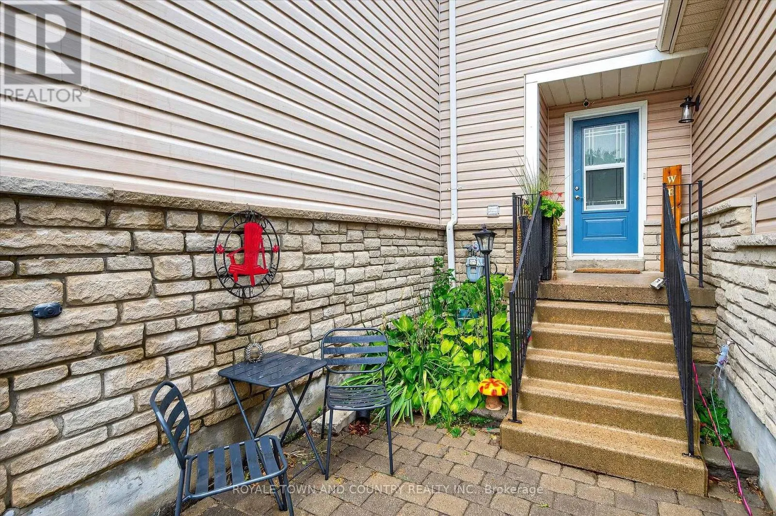 54 IVORY COURT