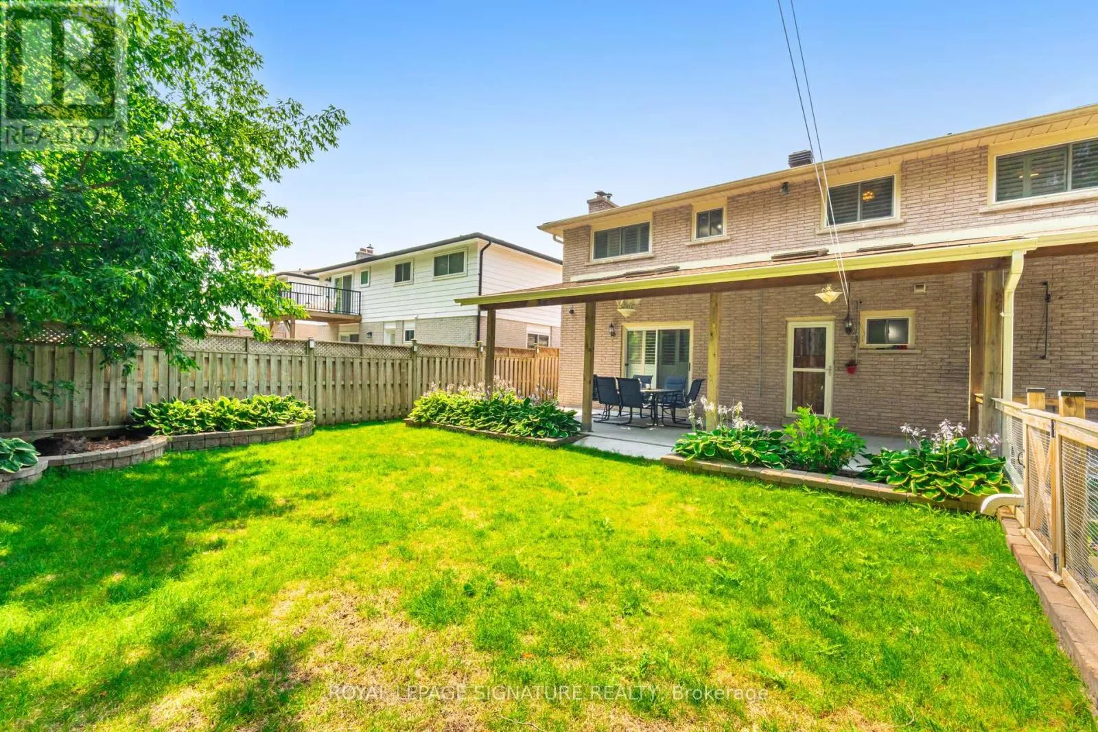 574 ANTIGUA CRESCENT